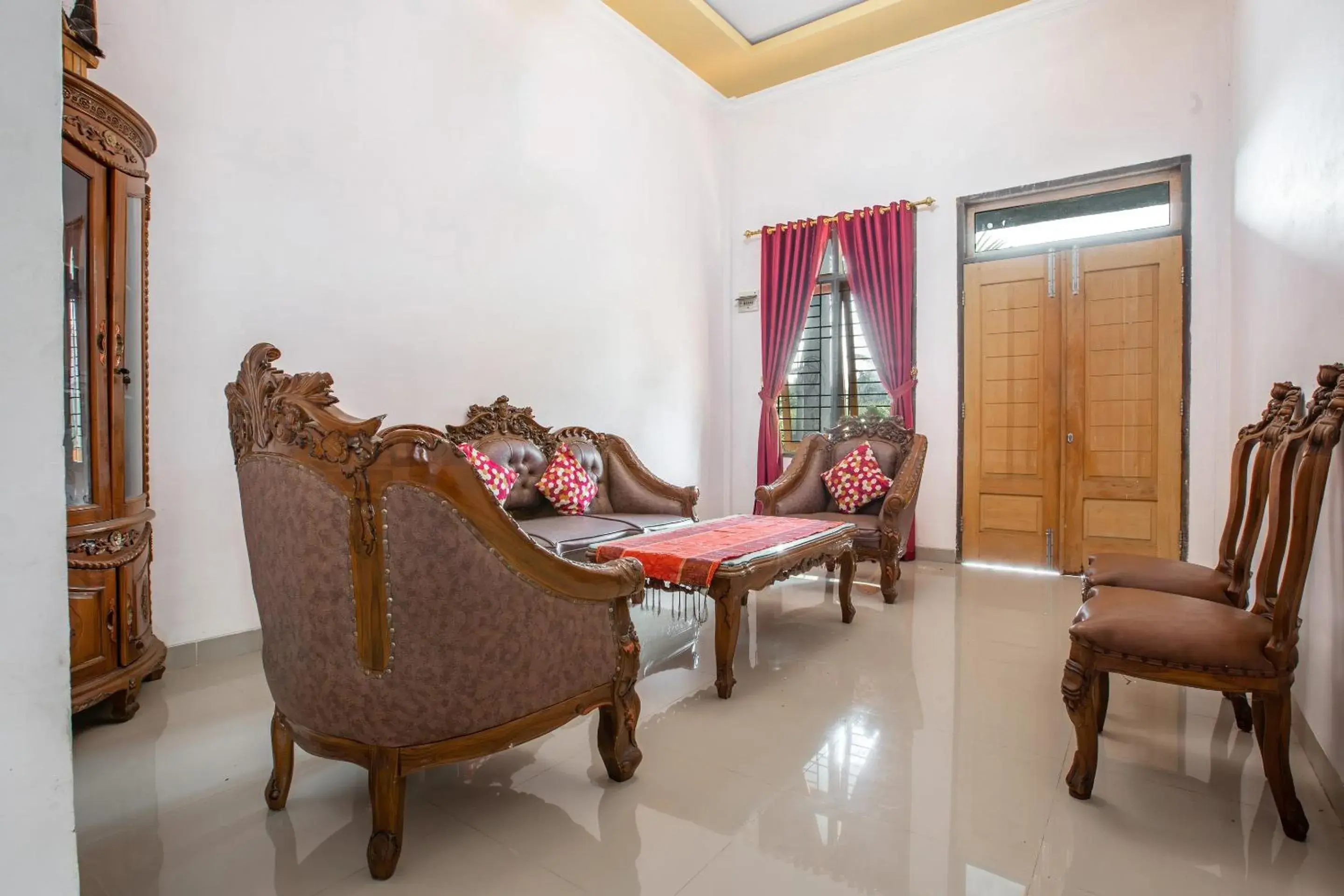 Hotel O Homestay Romauli Kampung Radja Hotel O Homestay Romauli Kampung Radja