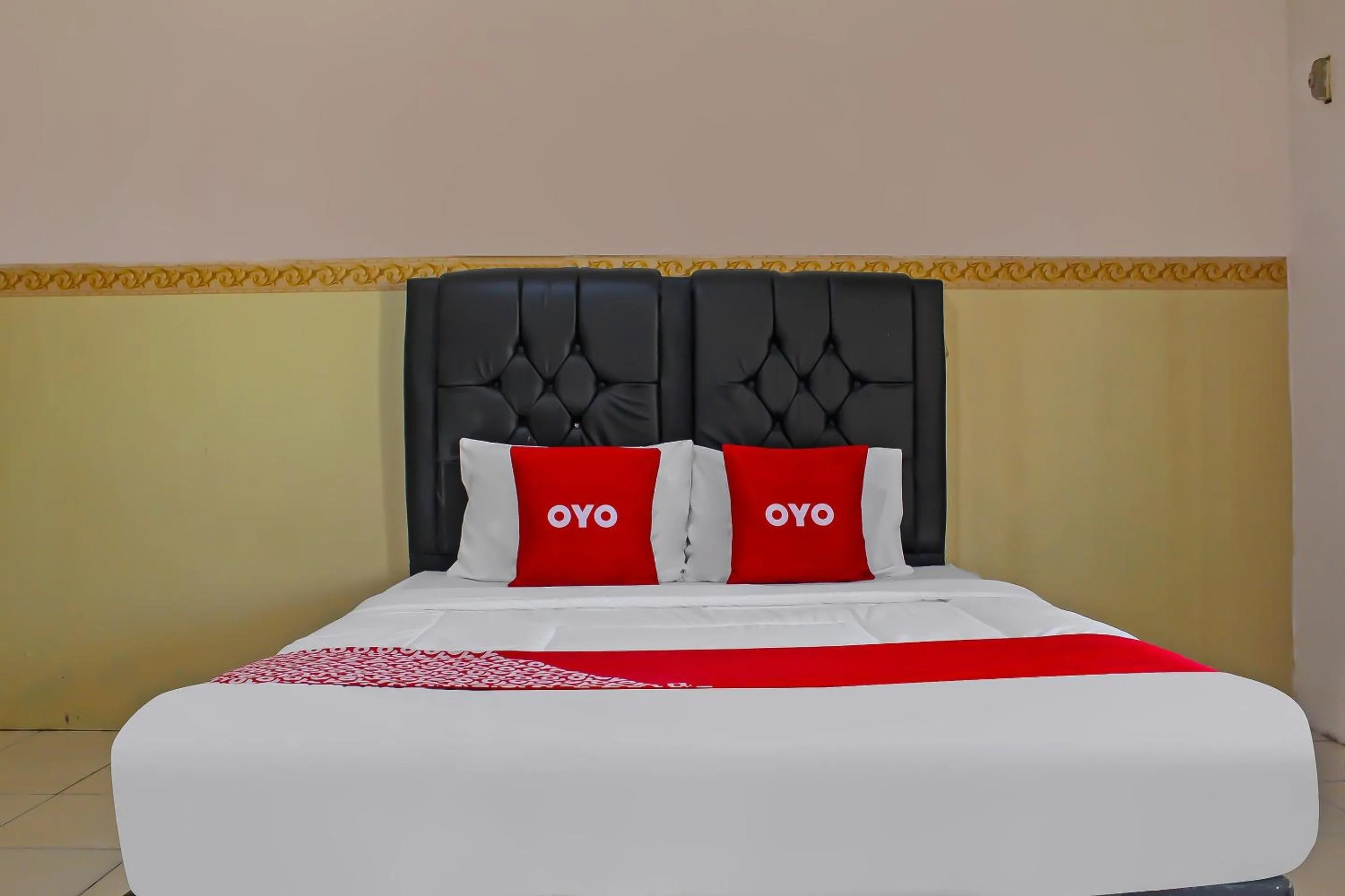 OYO Life 92593 Penginapan Sultan Haji 1