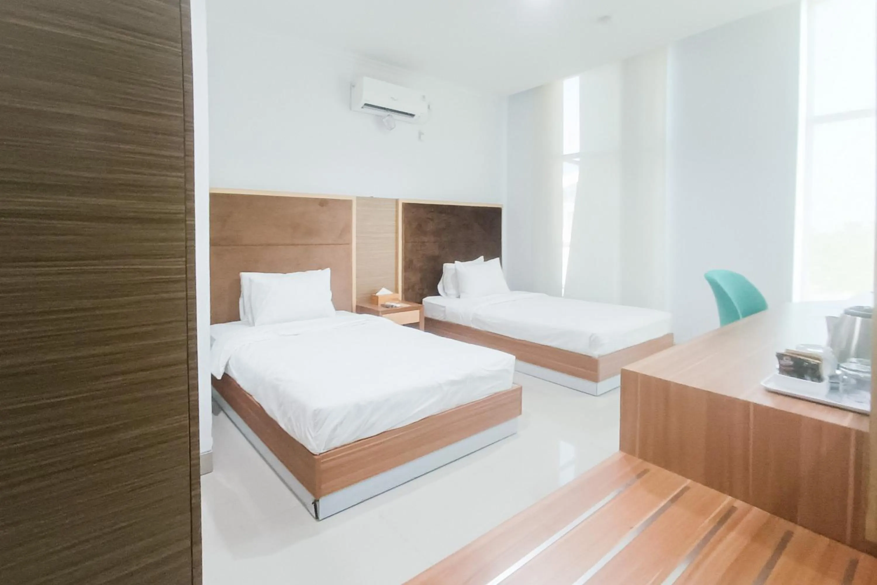 Bedroom, Bed in Urbanview Hotel Syariah UIN Mataram