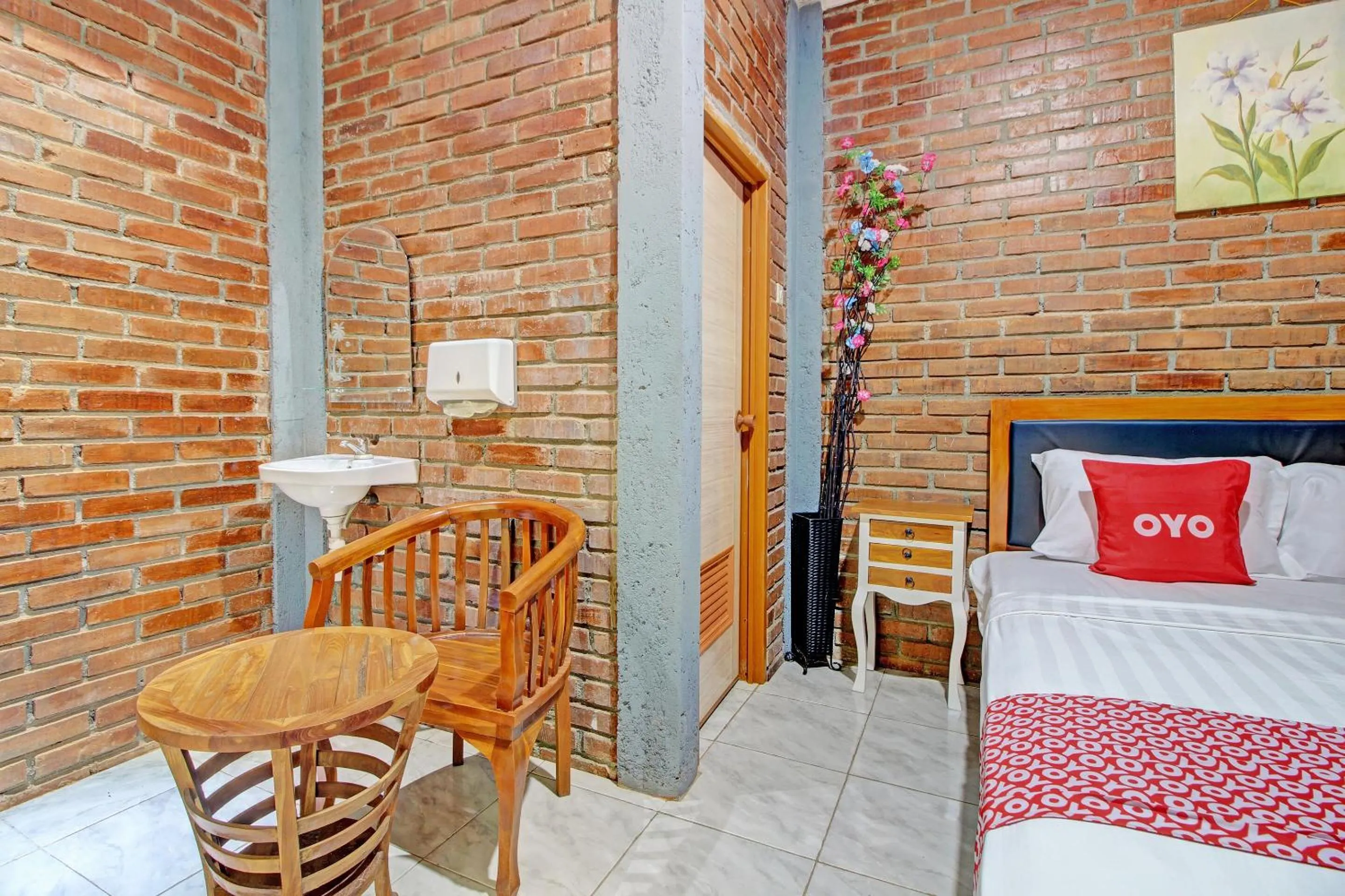 Bedroom in OYO 92606 Djoglo Boto Homestay Syariah