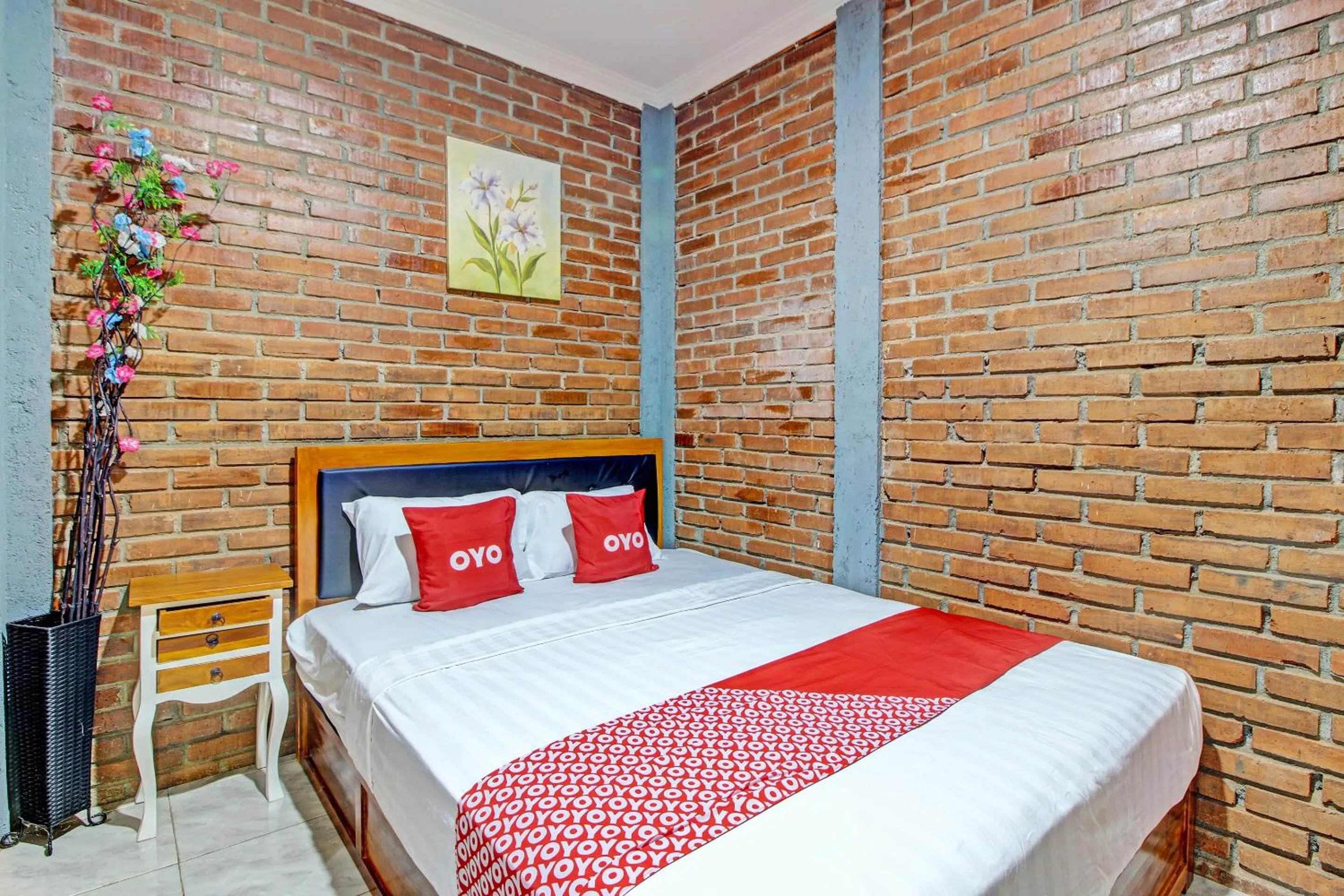 Bedroom in OYO 92606 Djoglo Boto Homestay Syariah