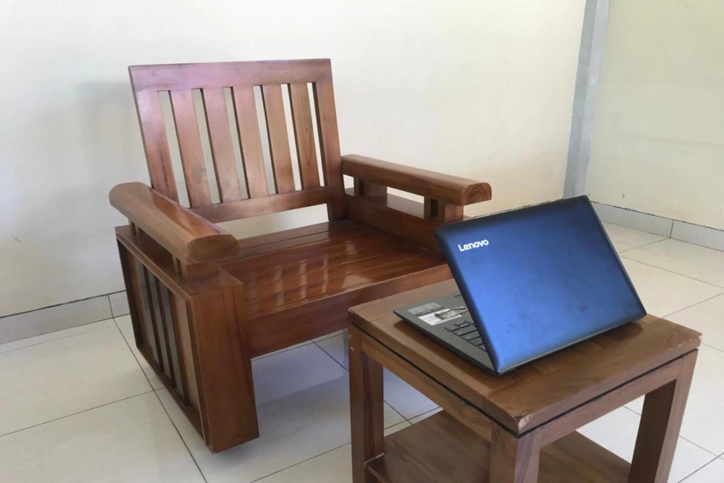 Lobby or reception in Hotel O Penginapan Mc Lodge