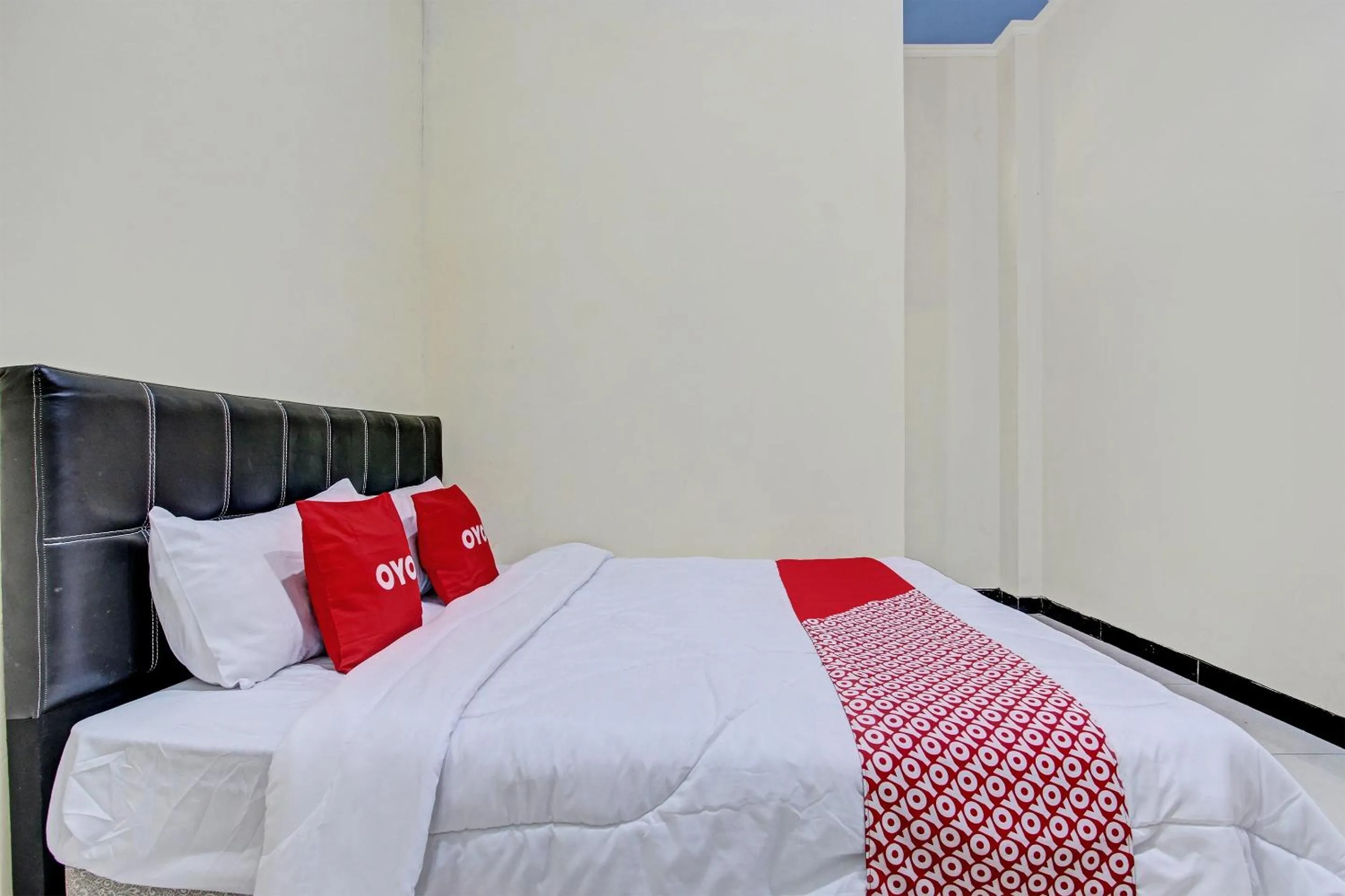 Bedroom, Bed in Hotel O Solo near Solo Safari formerly RR Guesthouse