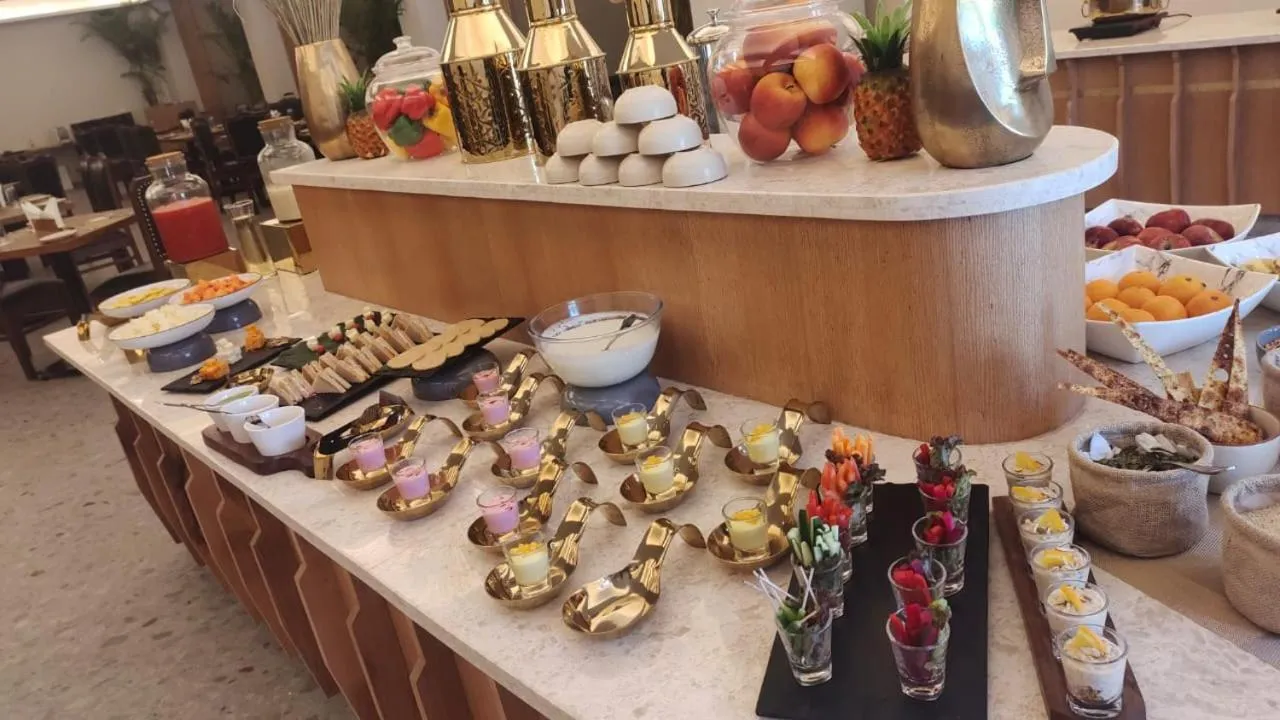 Breakfast in Anantam Resort & Spa