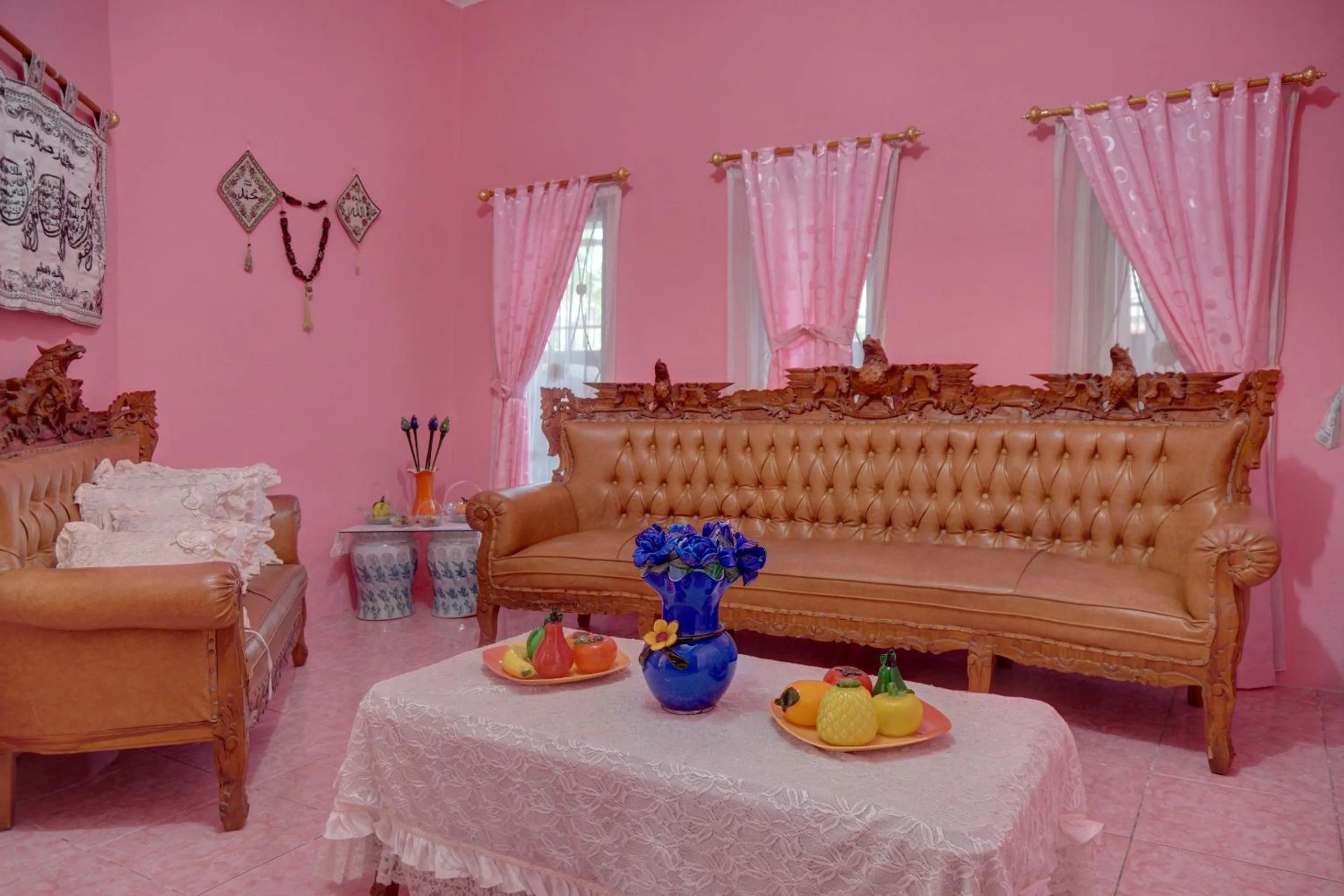 Lobby or reception in Hotel O Sulthan Homestay Syariah 3