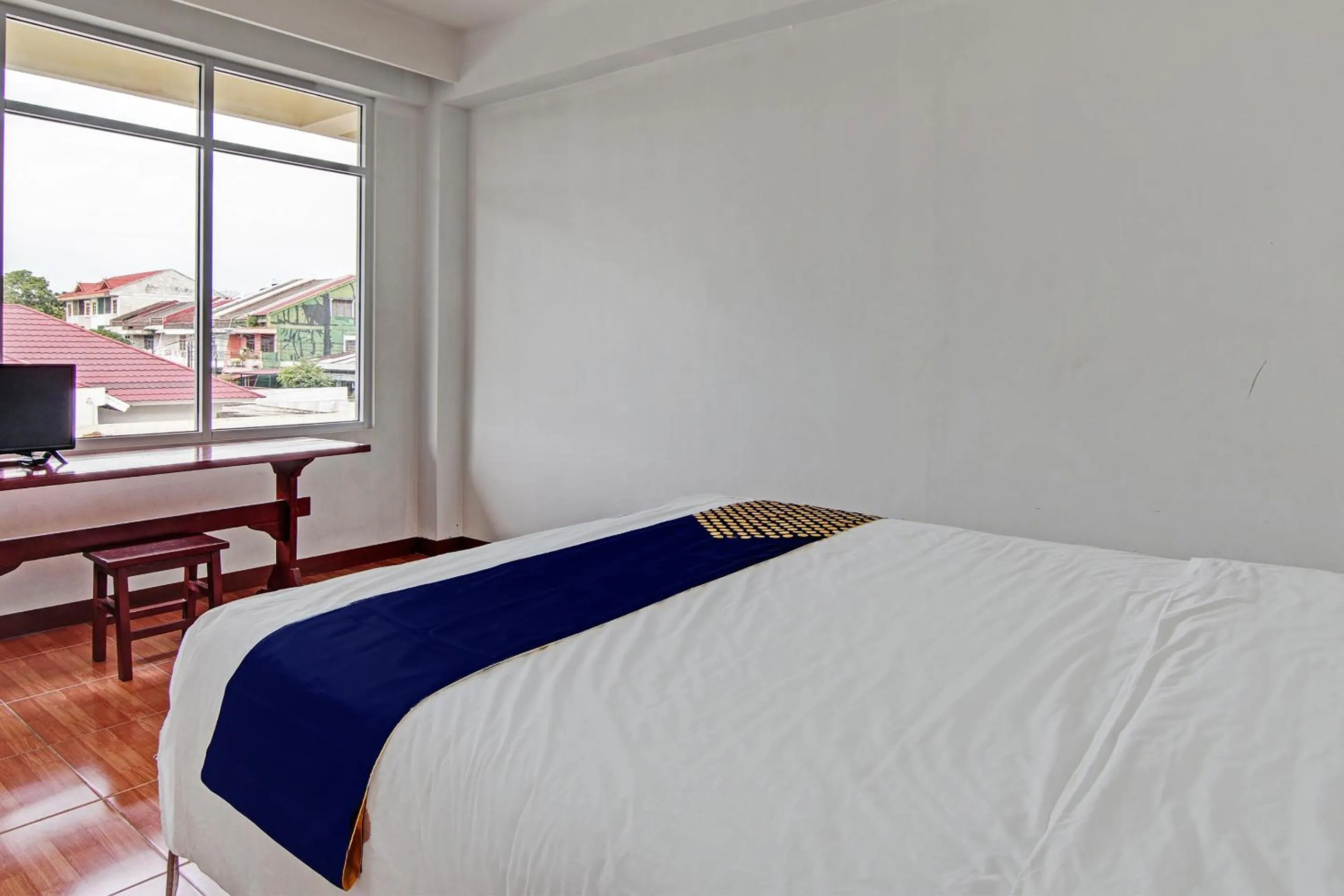 Bedroom, Bed in Hotel O Pondok Anggrek Syariah