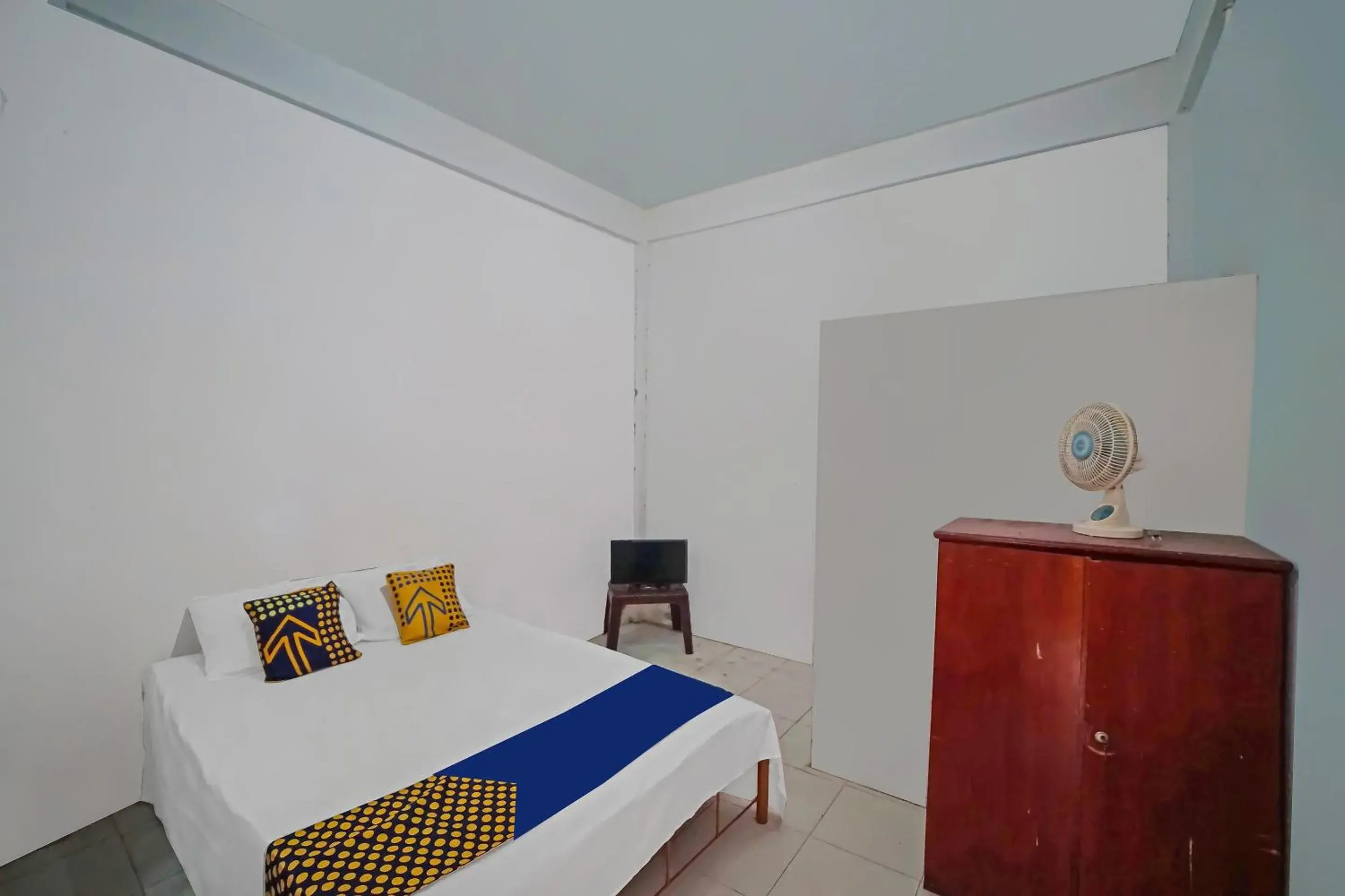 Bedroom, Bed in Hotel O Mandiri Inn Bedroom, Bed in Hotel O Mandiri Inn