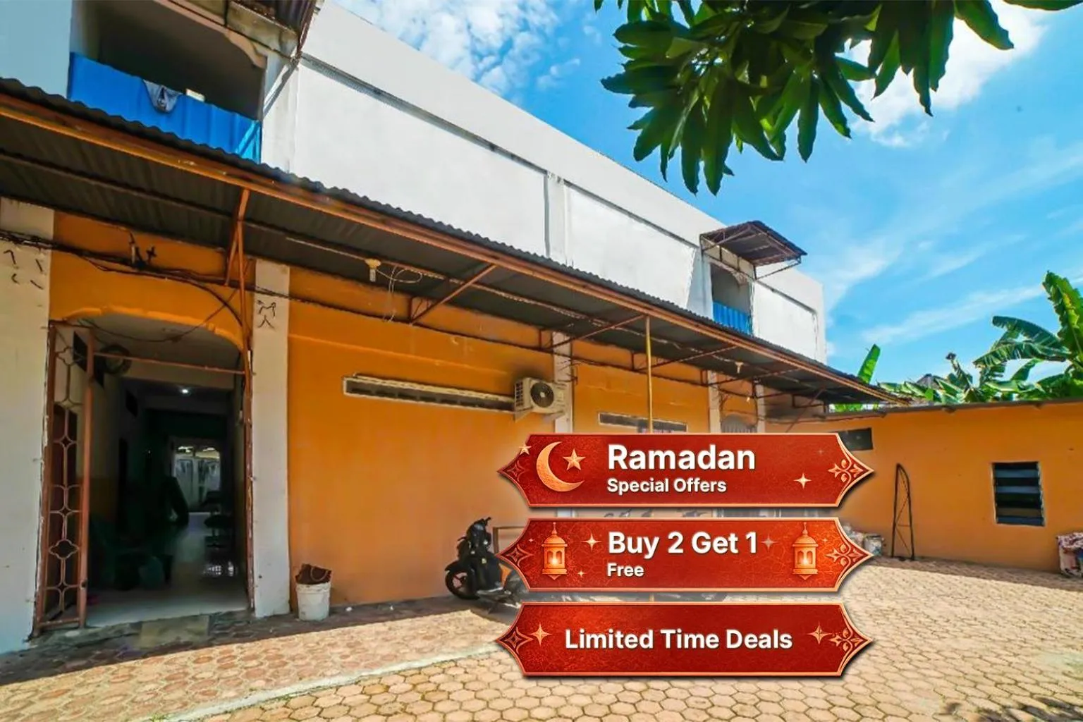 Property building in Hotel O Mandiri Inn