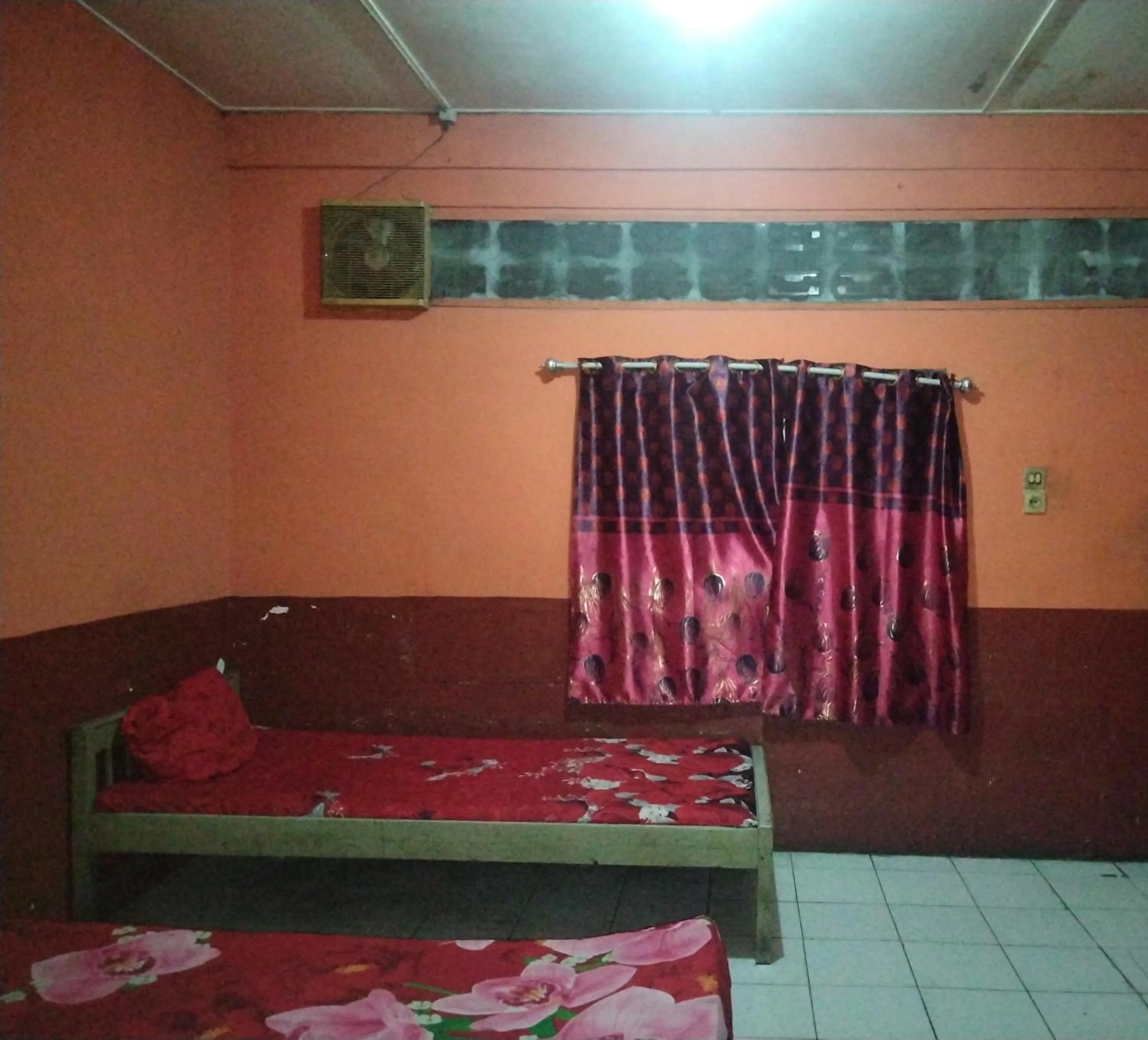 Bedroom in Hotel O Penginapan Keluarga