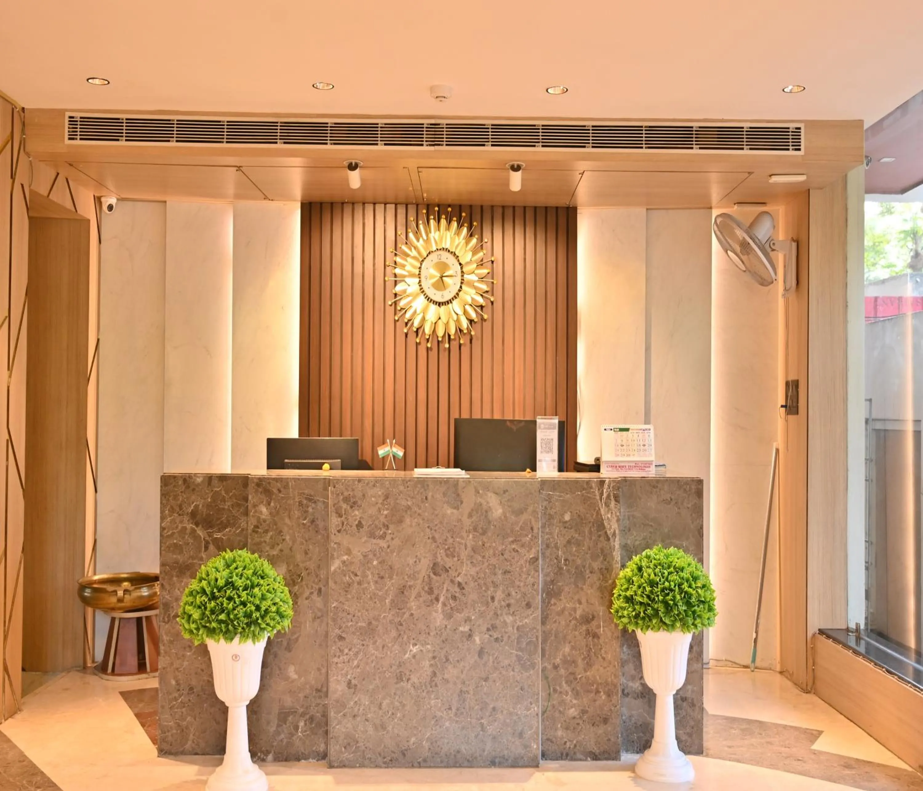 Lobby or reception in Hotel Silver Land New Digha with Rooftop Pool