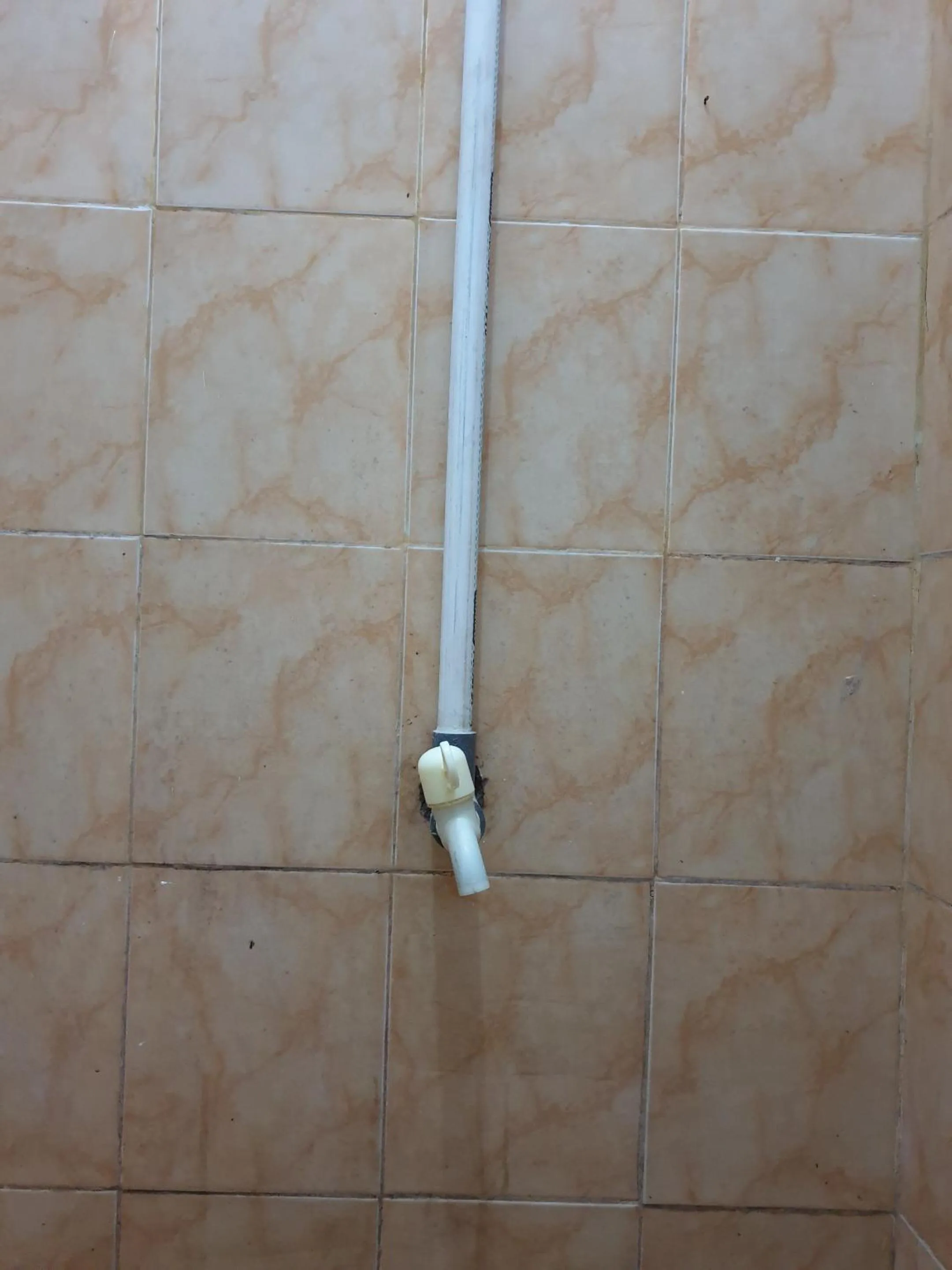 Bathroom in OYO Life 92621 Zain Kost