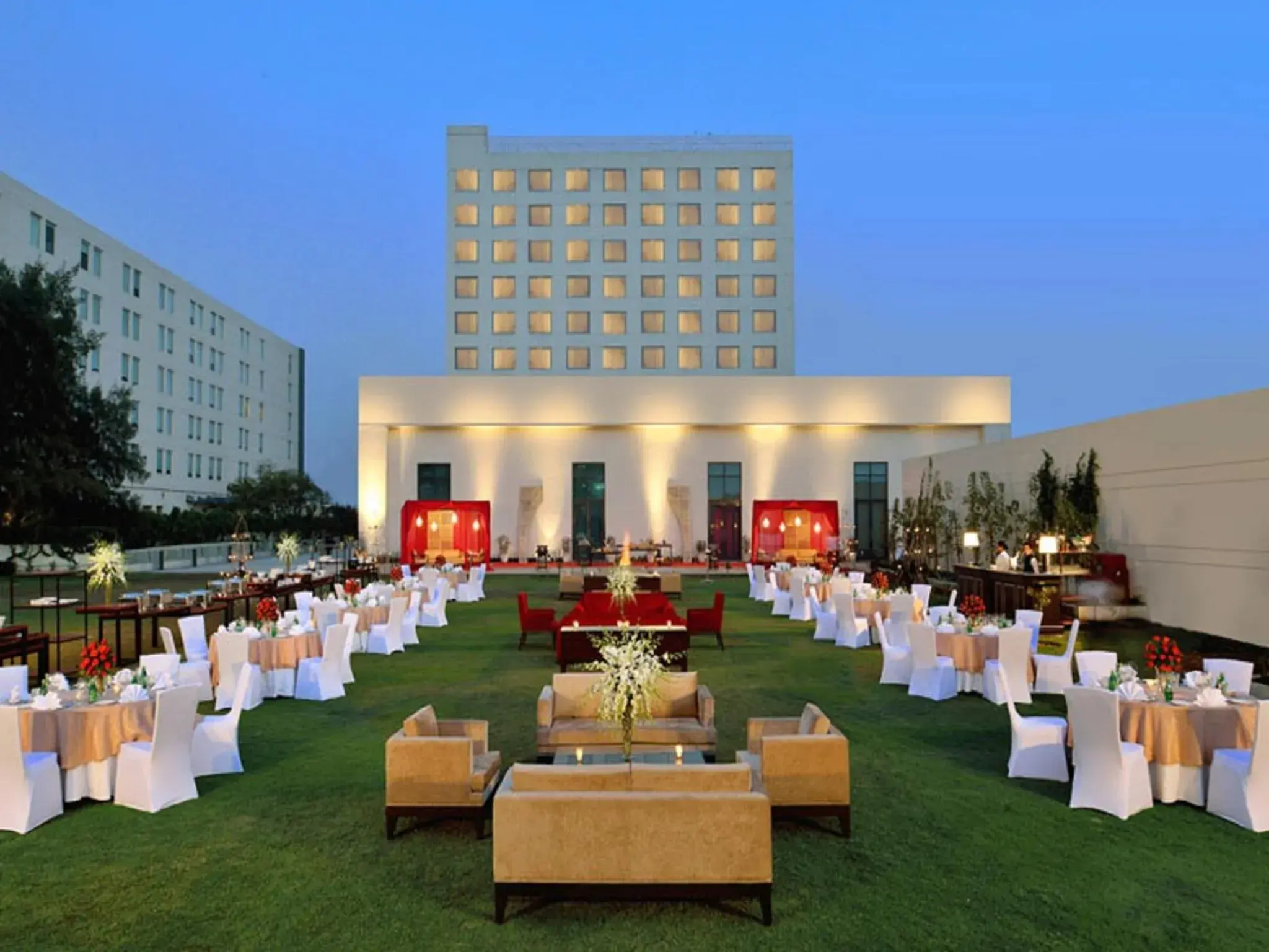 Property building in Park Plaza Chandigarh Zirakpur Property building in Park Plaza Chandigarh Zirakpur