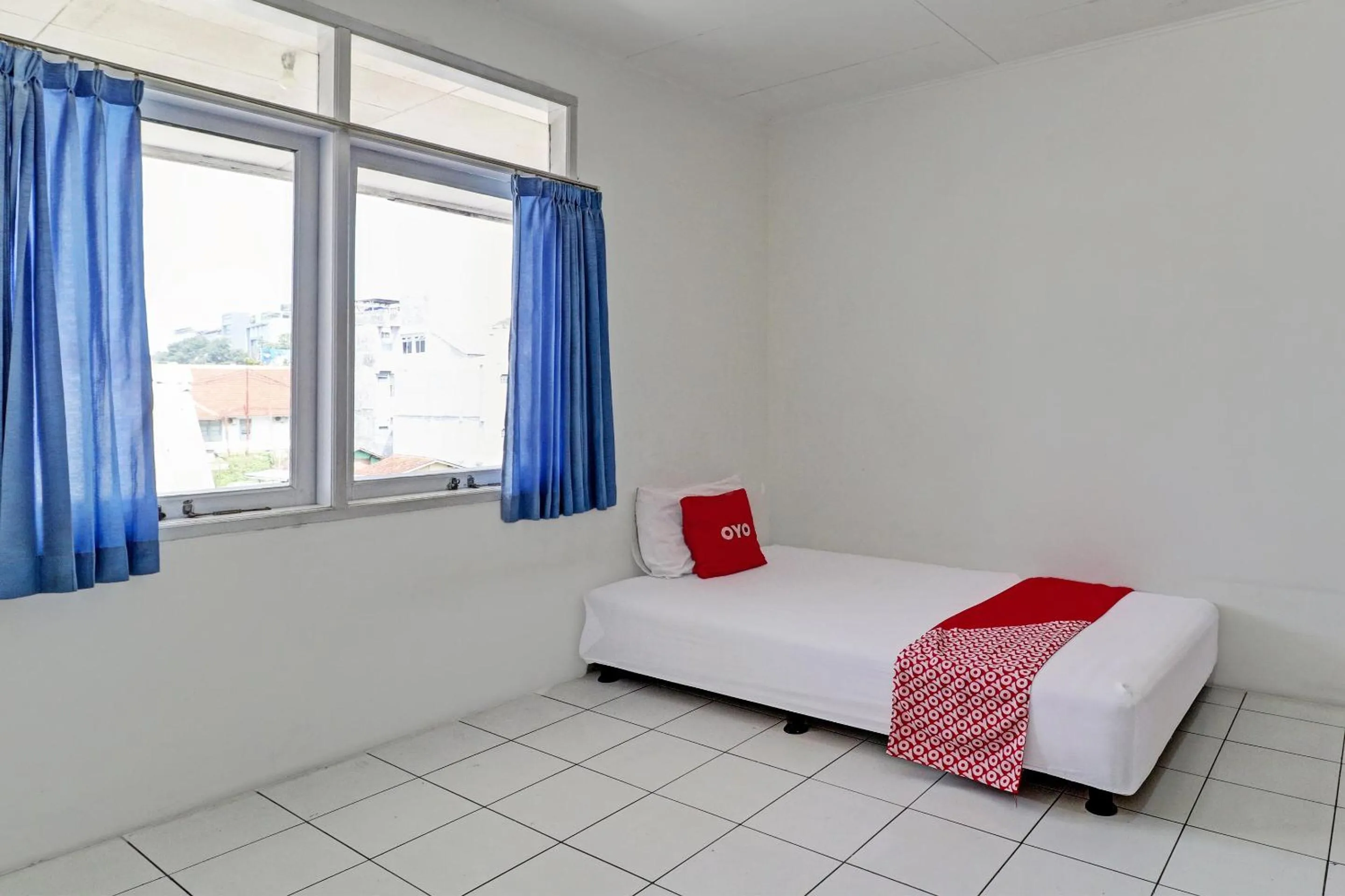 Bedroom in OYO Life 92630 Siliwangi Residence 63