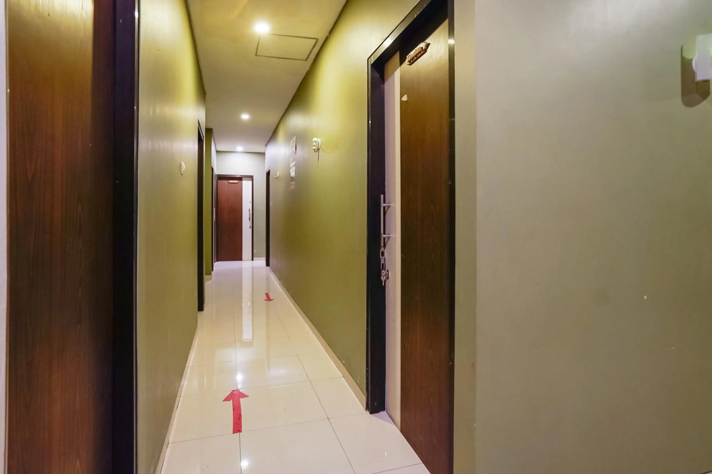 Lobby or reception in Super OYO Capital O 92633 Spring Hotel Gubeng