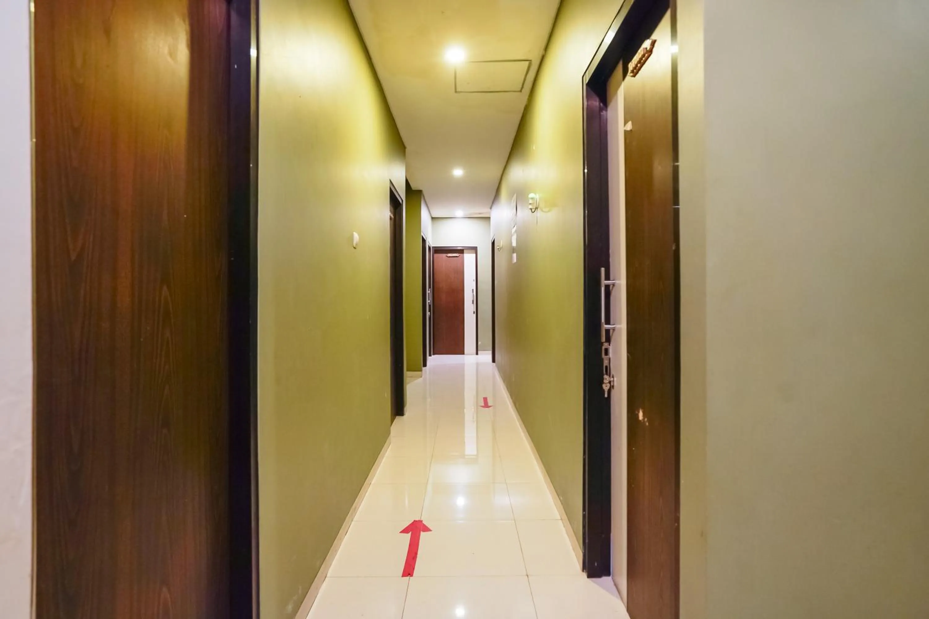 Lobby or reception in Super OYO Capital O 92633 Spring Hotel Gubeng