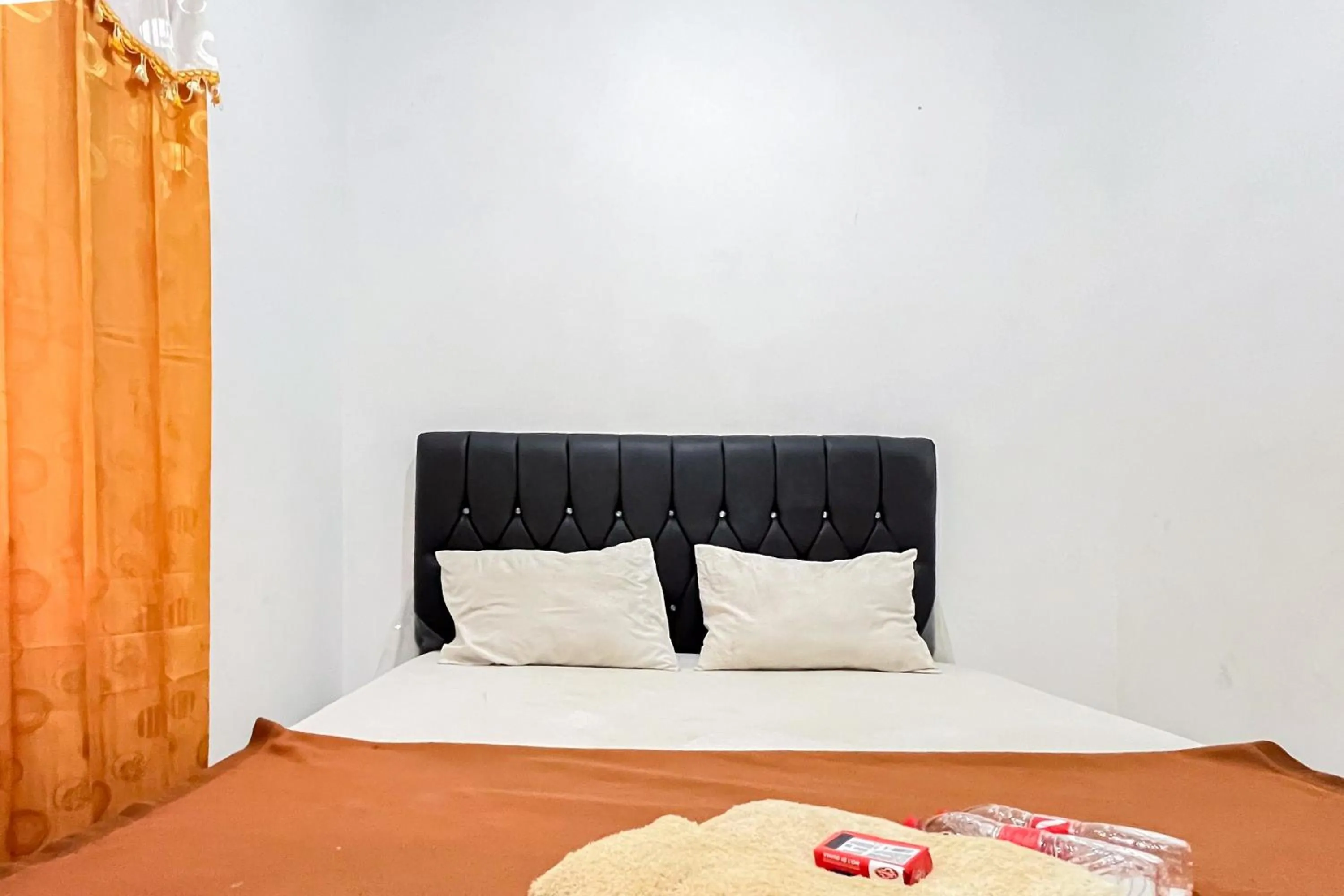 Bedroom, Bed in Good Sleep 4 RedPartner