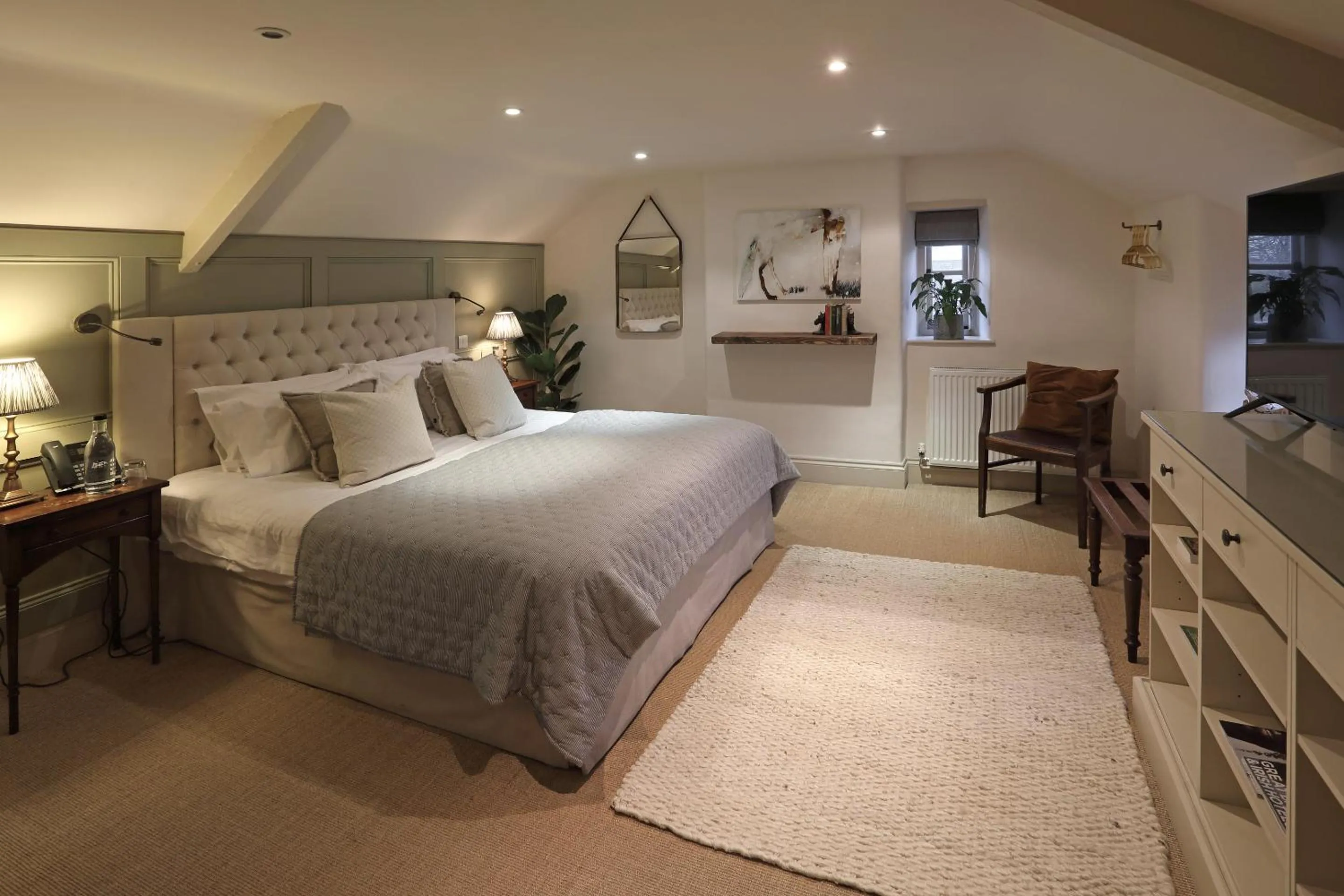 Bedroom in The Feathered Nest