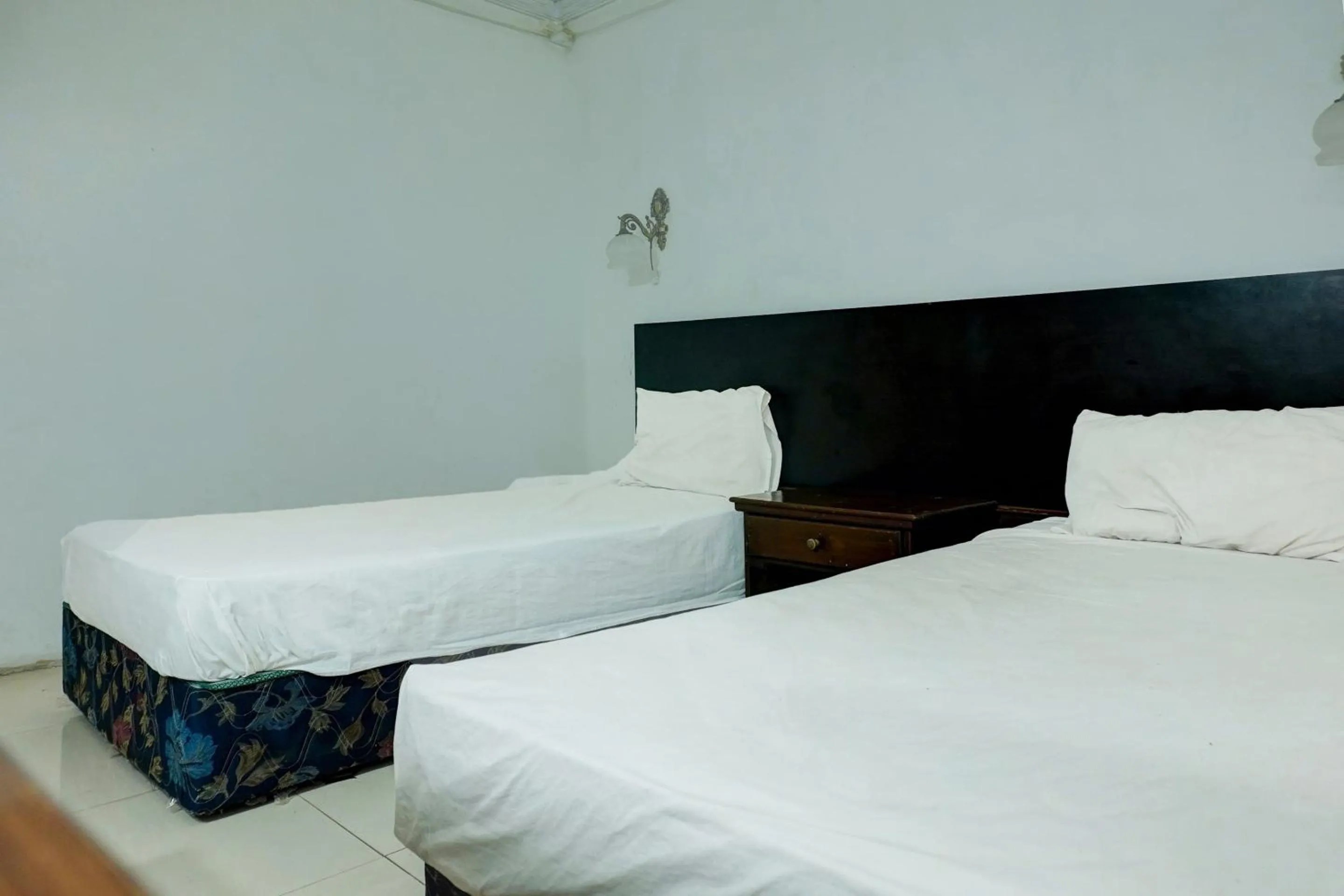 Bedroom, Bed in Hotel O Ervina Homestay Syariah Batakan