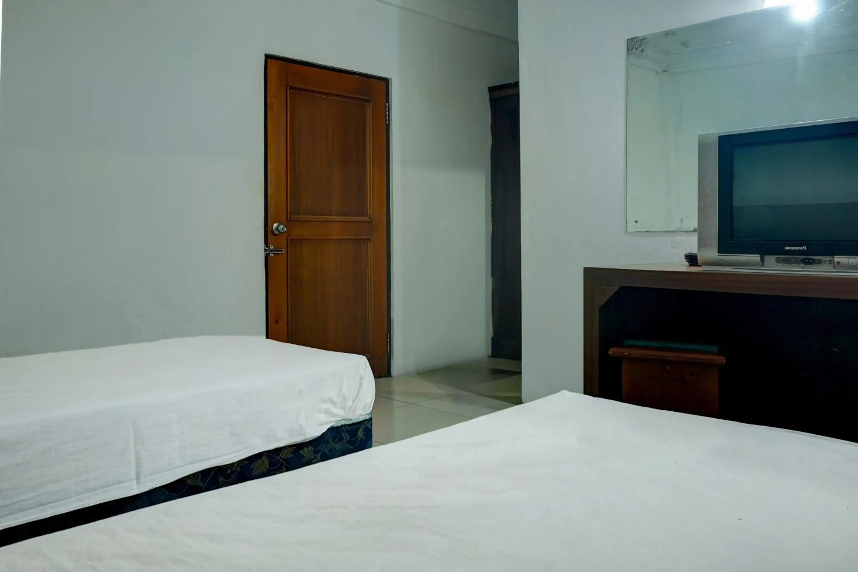 Bedroom, Bed in Hotel O Ervina Homestay Syariah Batakan