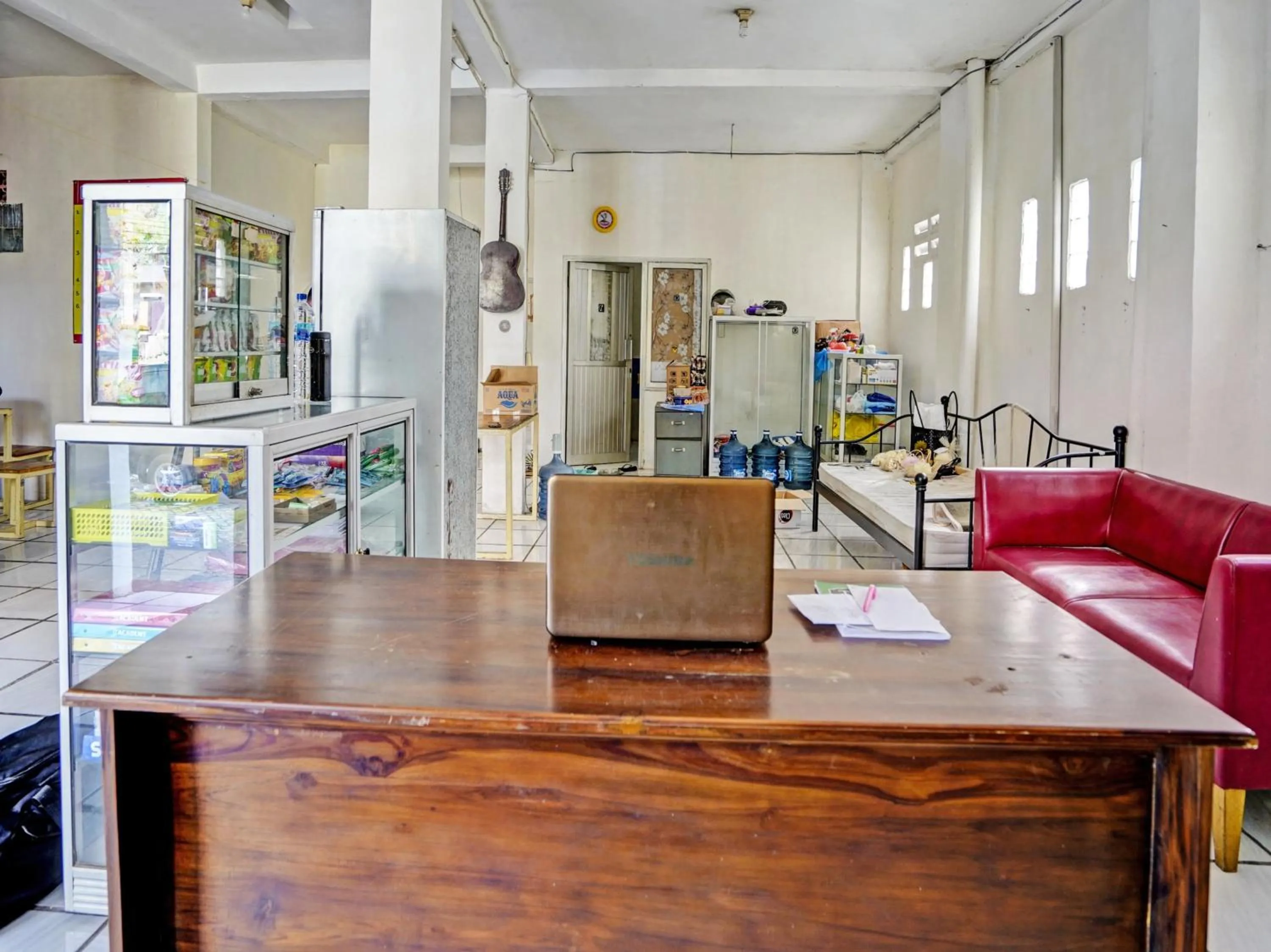 Lobby or reception in OYO Life 92653 Homestay Griya Nautika Syariah