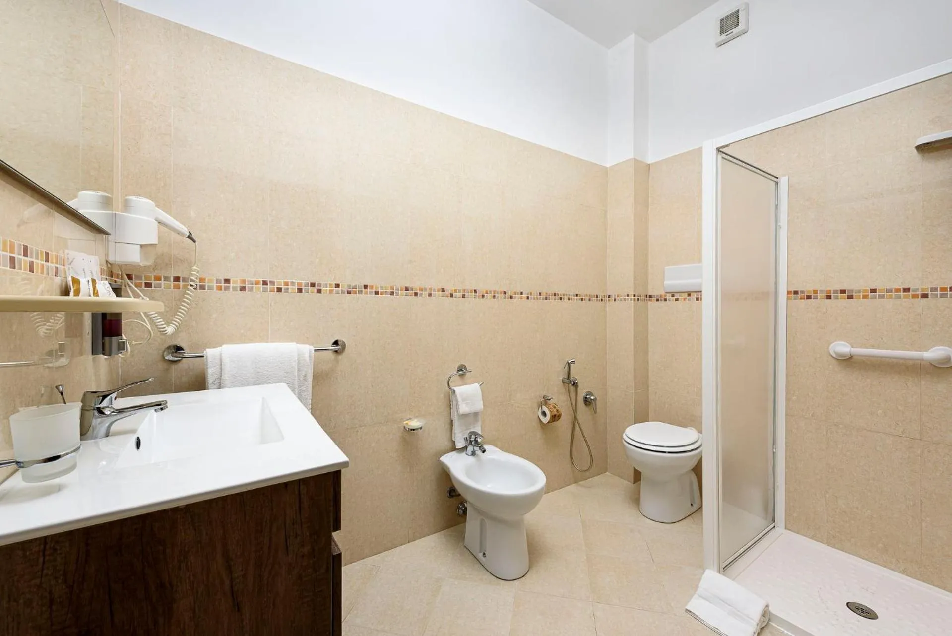 Bathroom in Hotel La Darsena