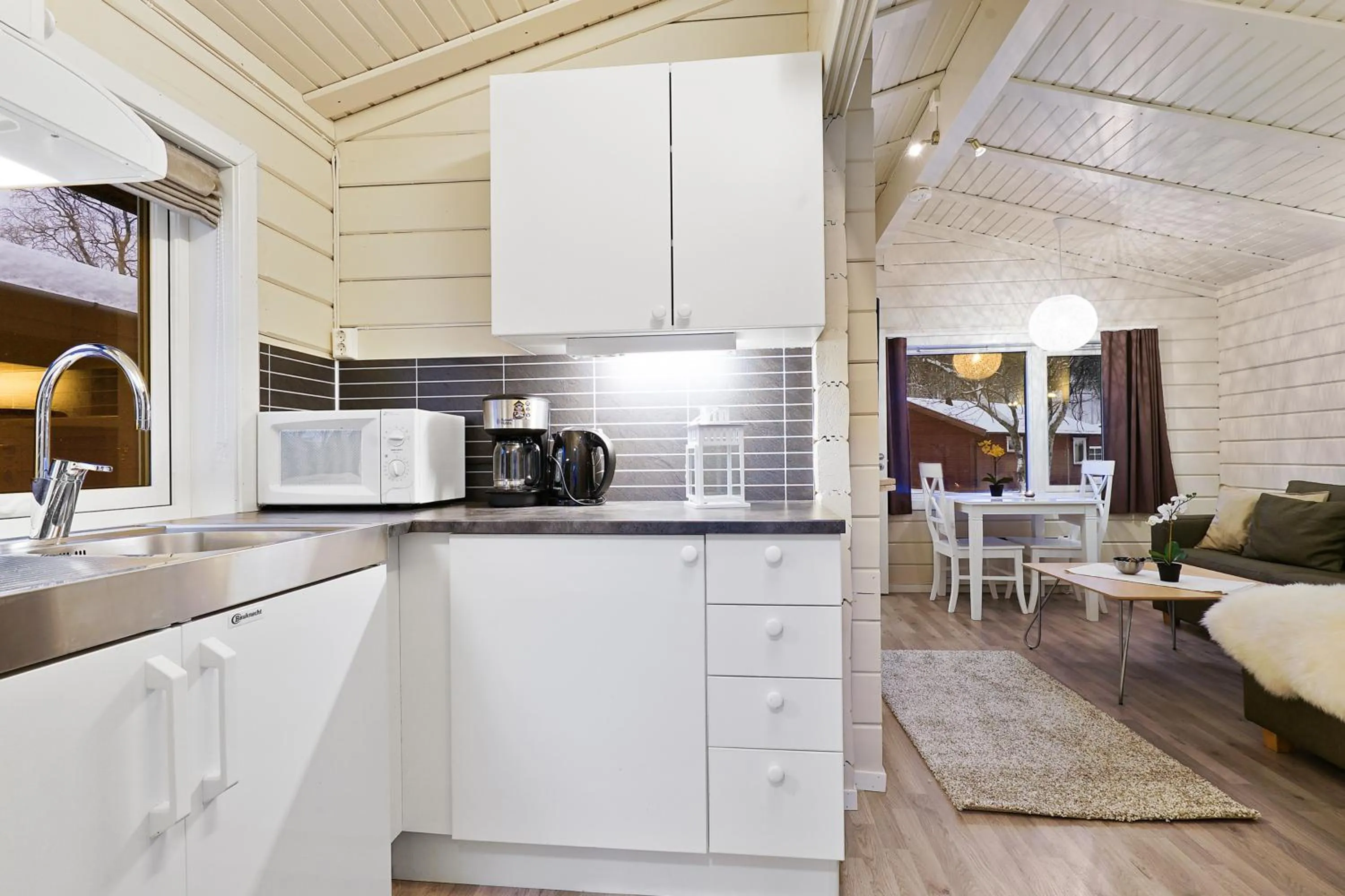Kitchen or kitchenette in Tromsø Lodge & Camping