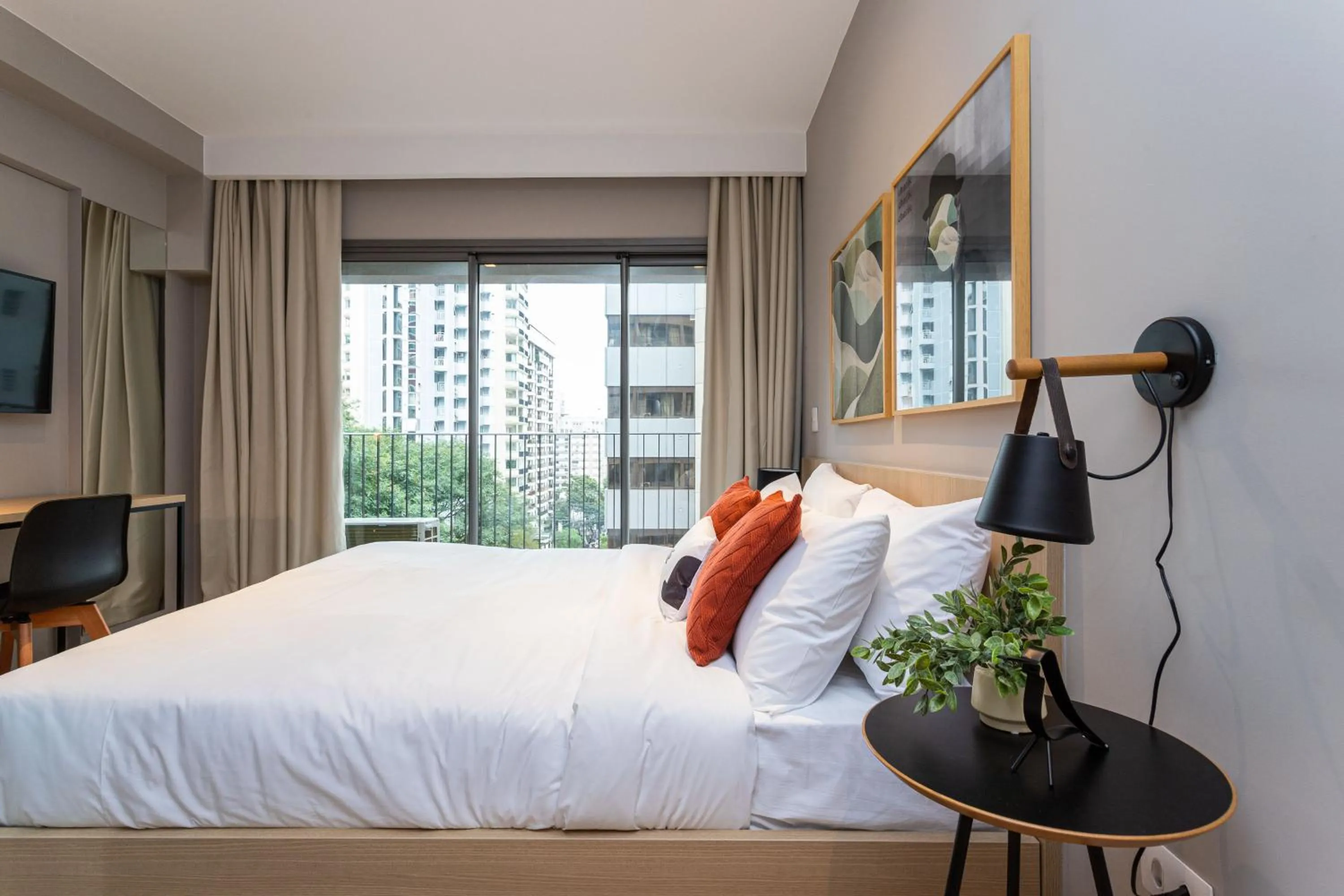 Bed in Charlie Haddock Jardim Paulista