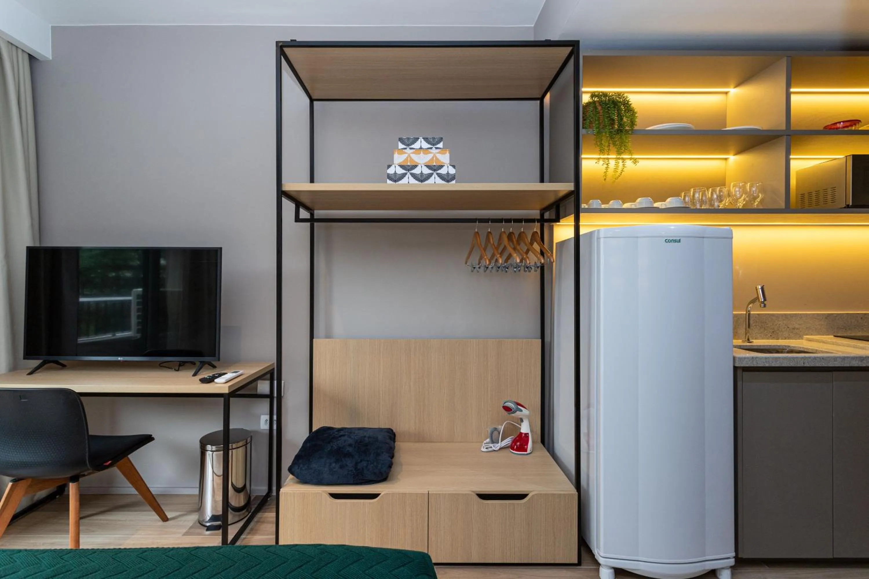 Day in Charlie Haddock Jardim Paulista