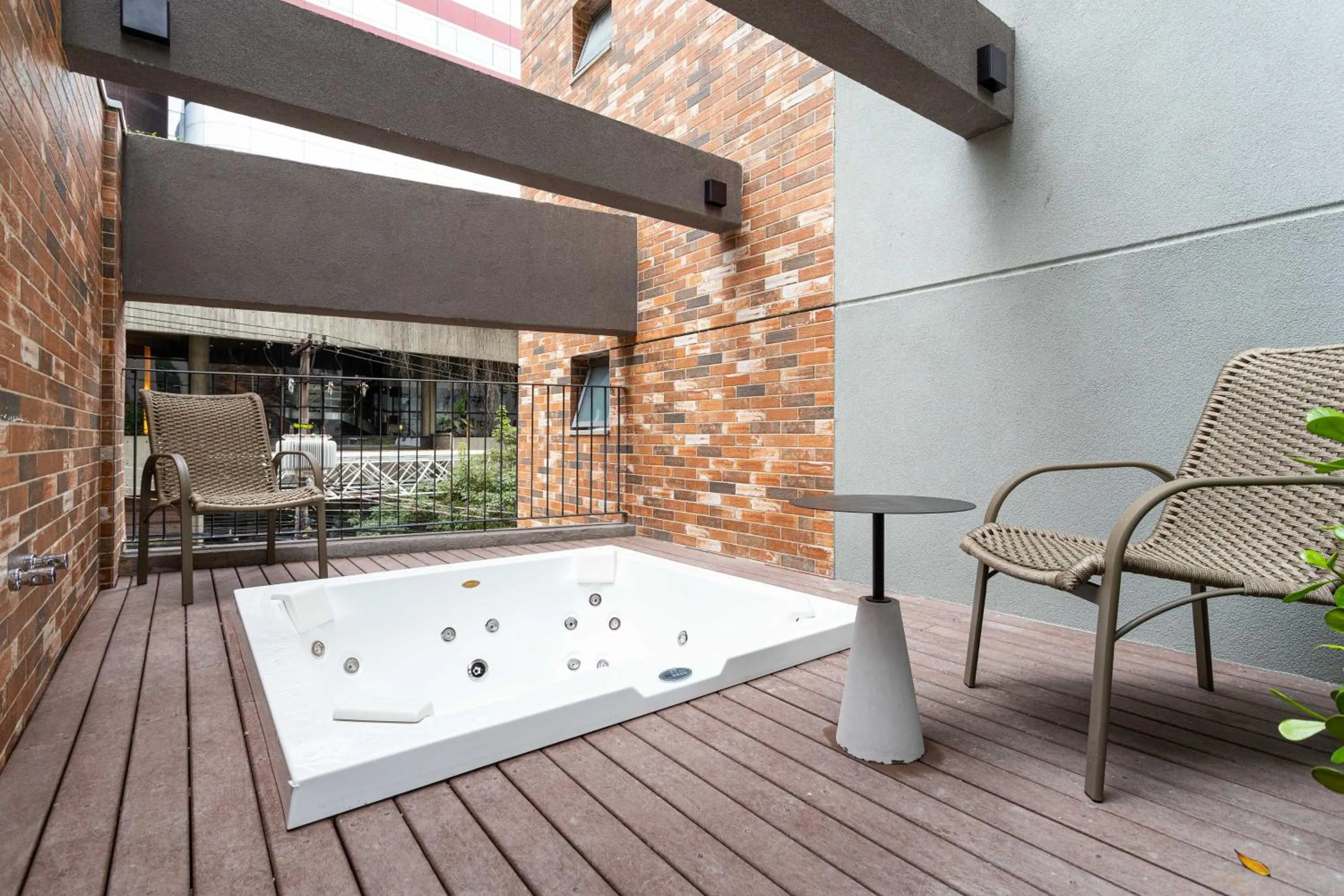 Property building in Charlie Haddock Jardim Paulista