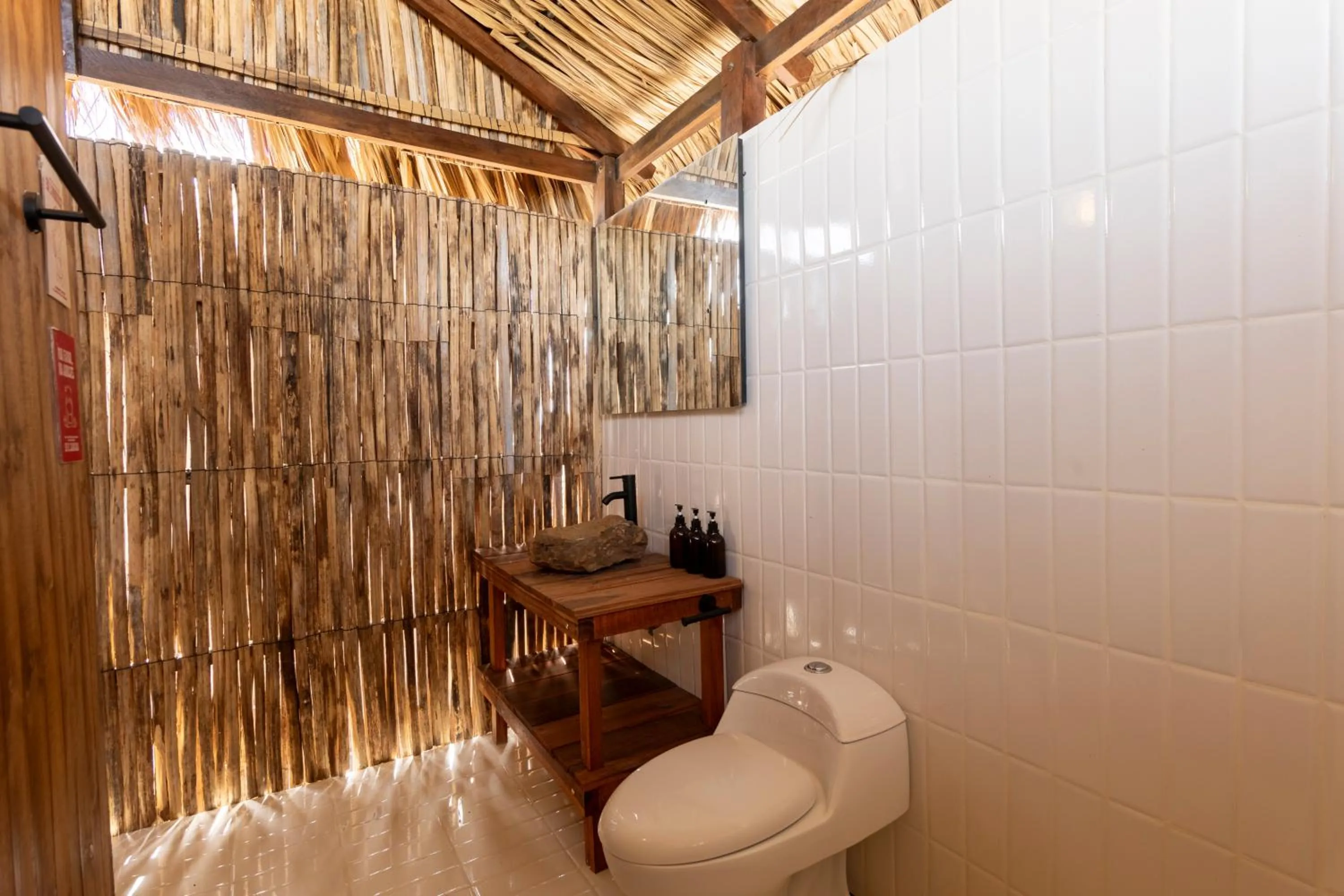 Shower in Hotel Casa Solea