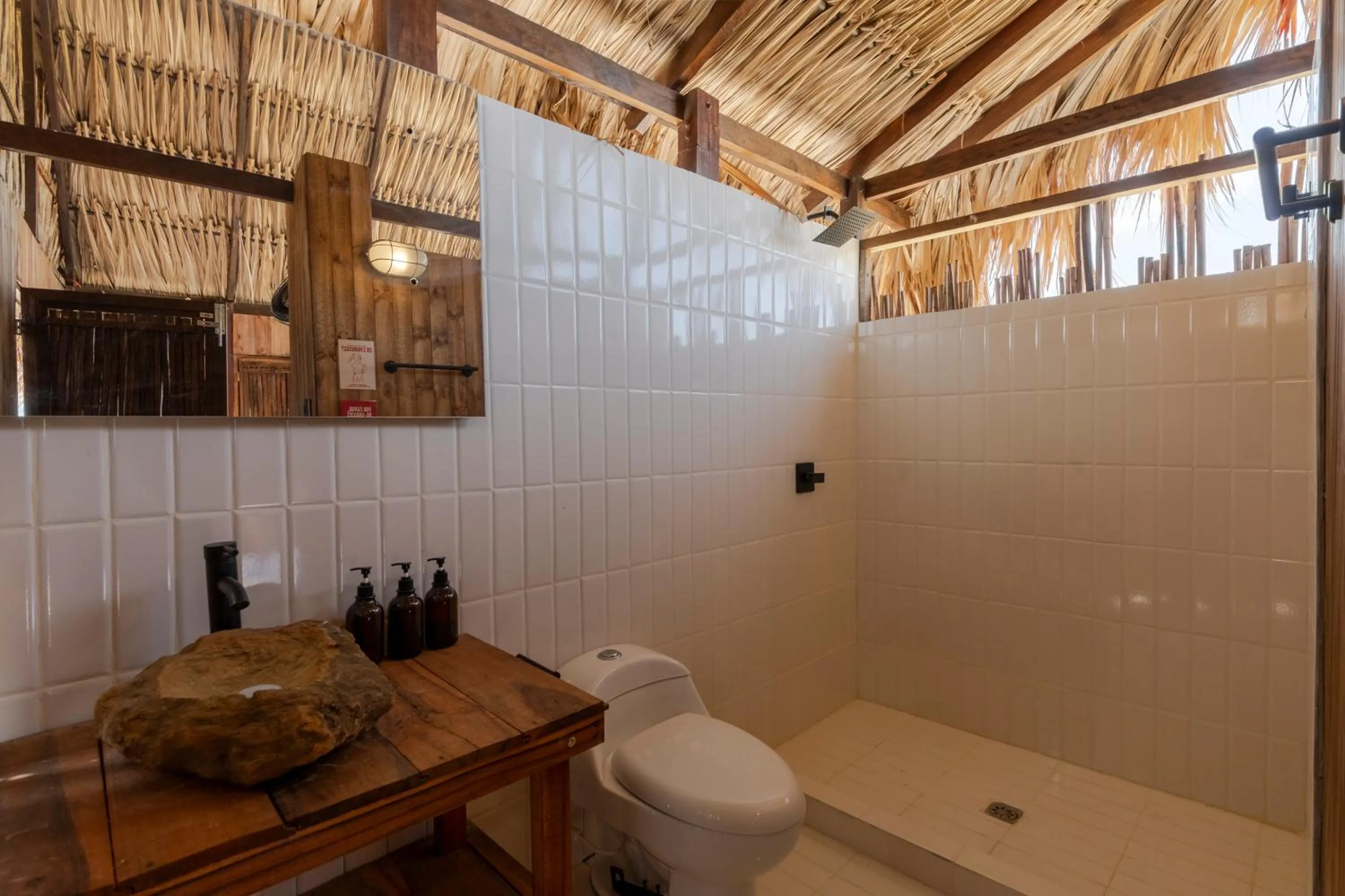 Bathroom in Hotel Casa Solea
