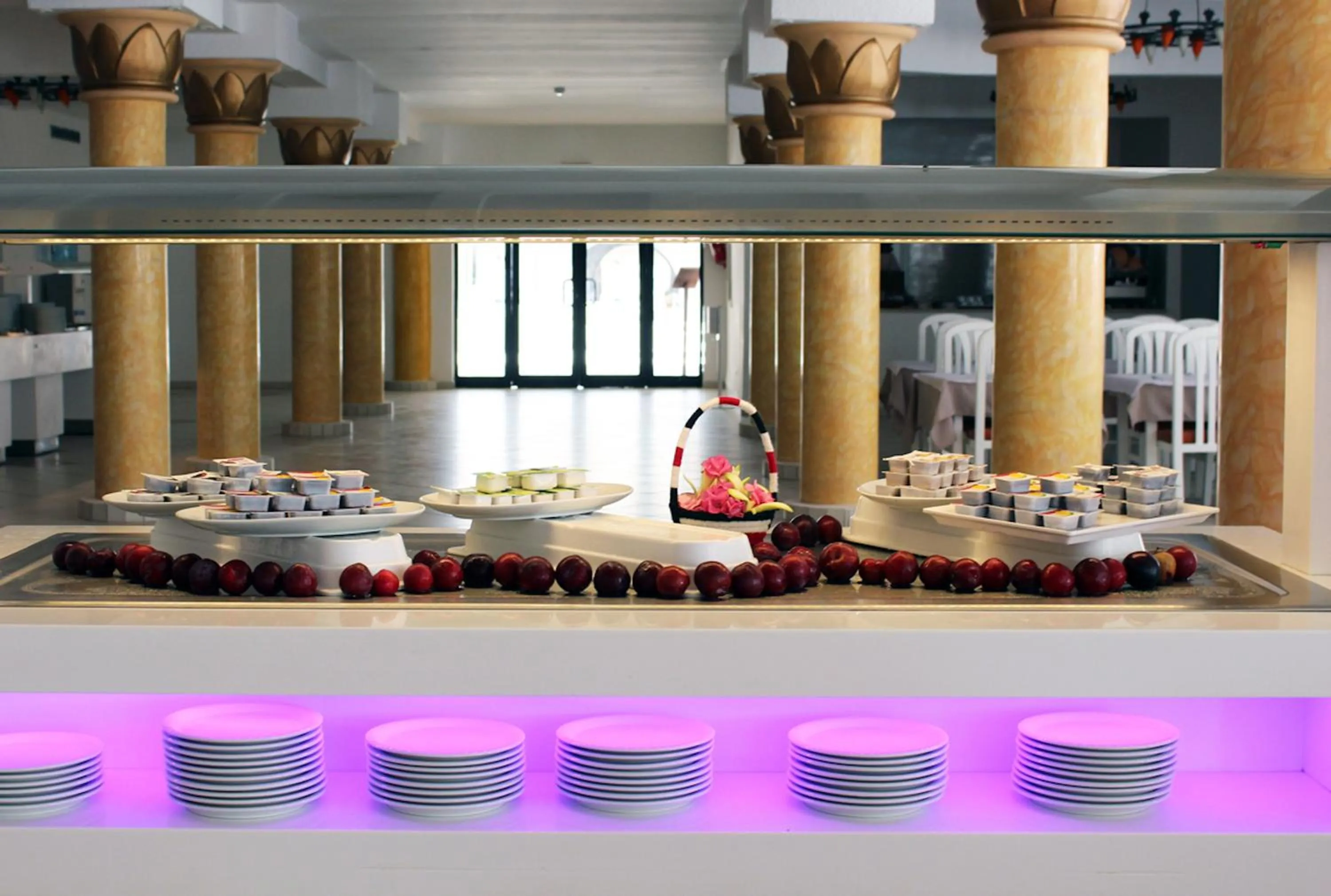 Restaurant/places to eat in TMK Marine Beach by Turismark