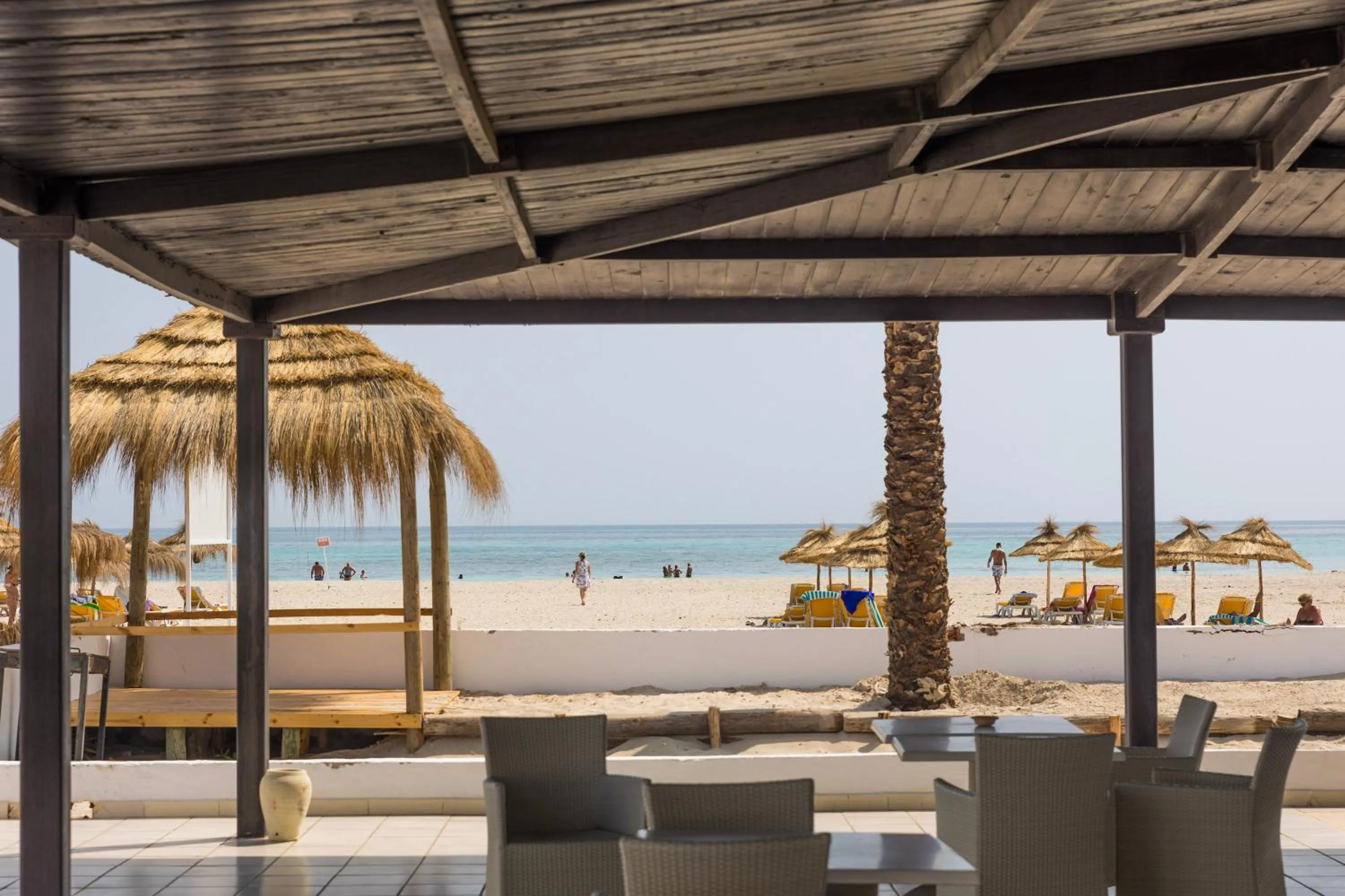 Restaurant/places to eat in TMK Marine Beach by Turismark