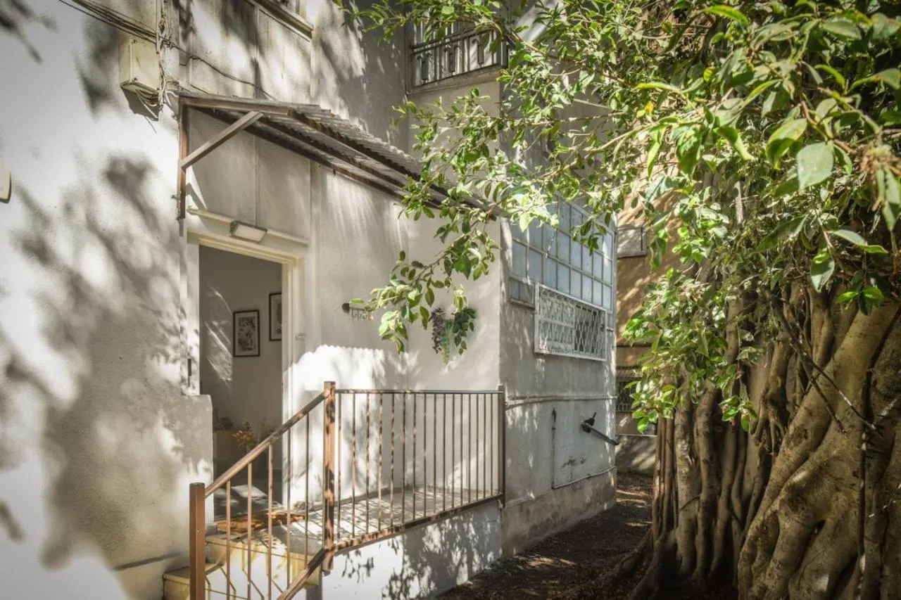 Charming Home in the Heart of Haifa by Sea N Rent