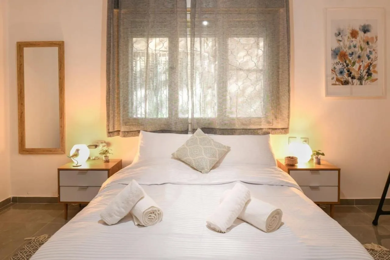 Charming Home in the Heart of Haifa by Sea N Rent