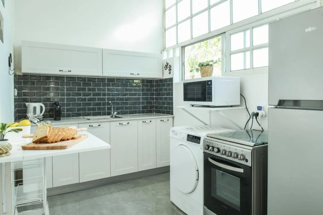 Charming Home in the Heart of Haifa by Sea N Rent