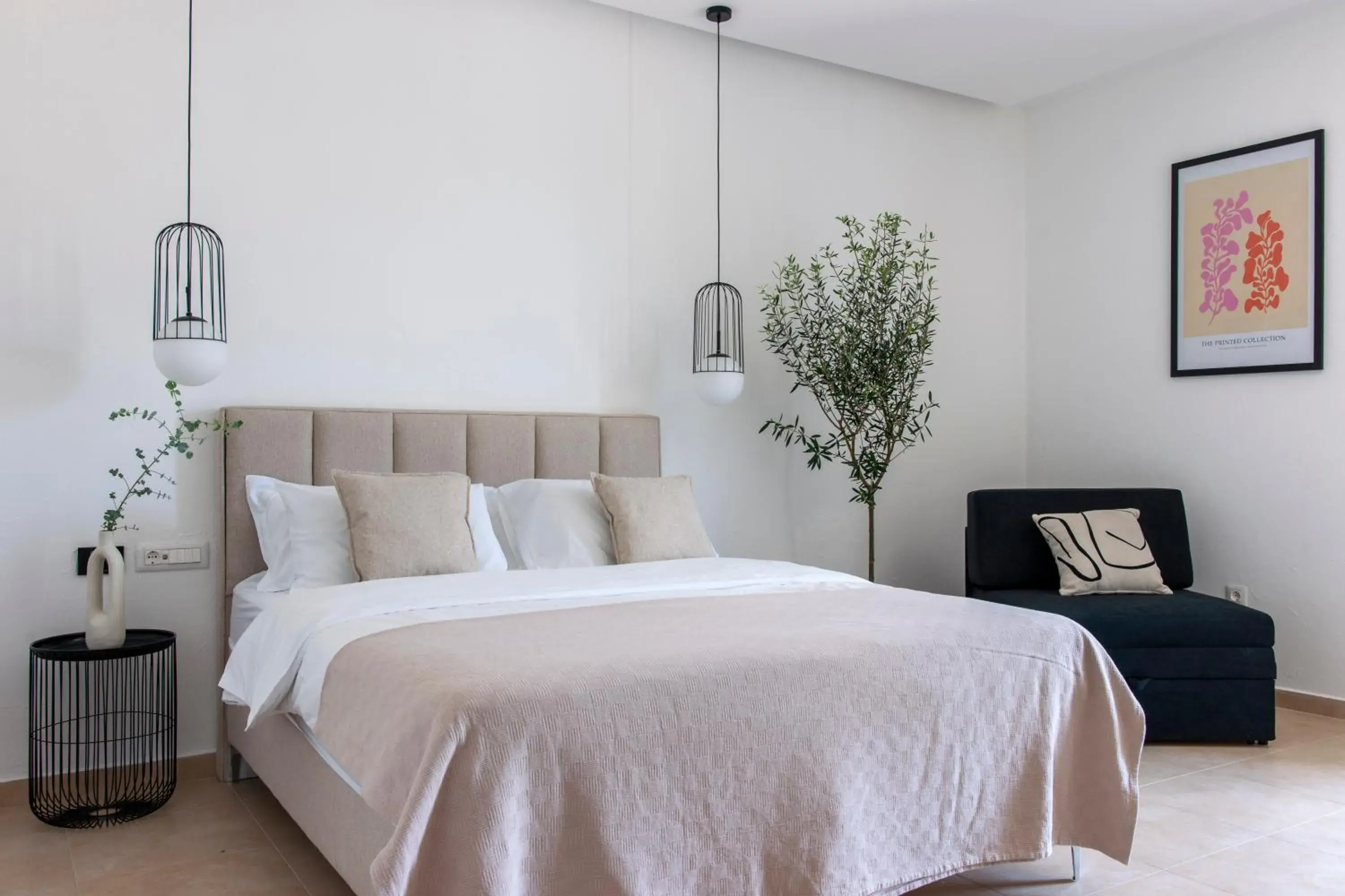Classic Triple Room in Soho Suites Classic Triple Room in Soho Suites