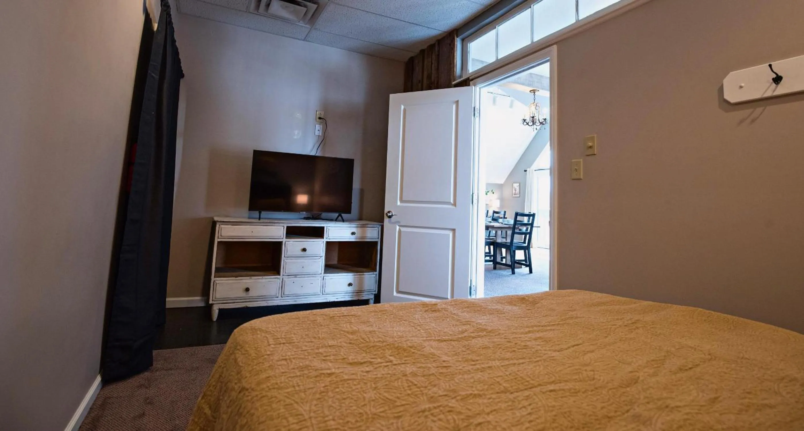 Property building, Bed in The Loft By Moondance