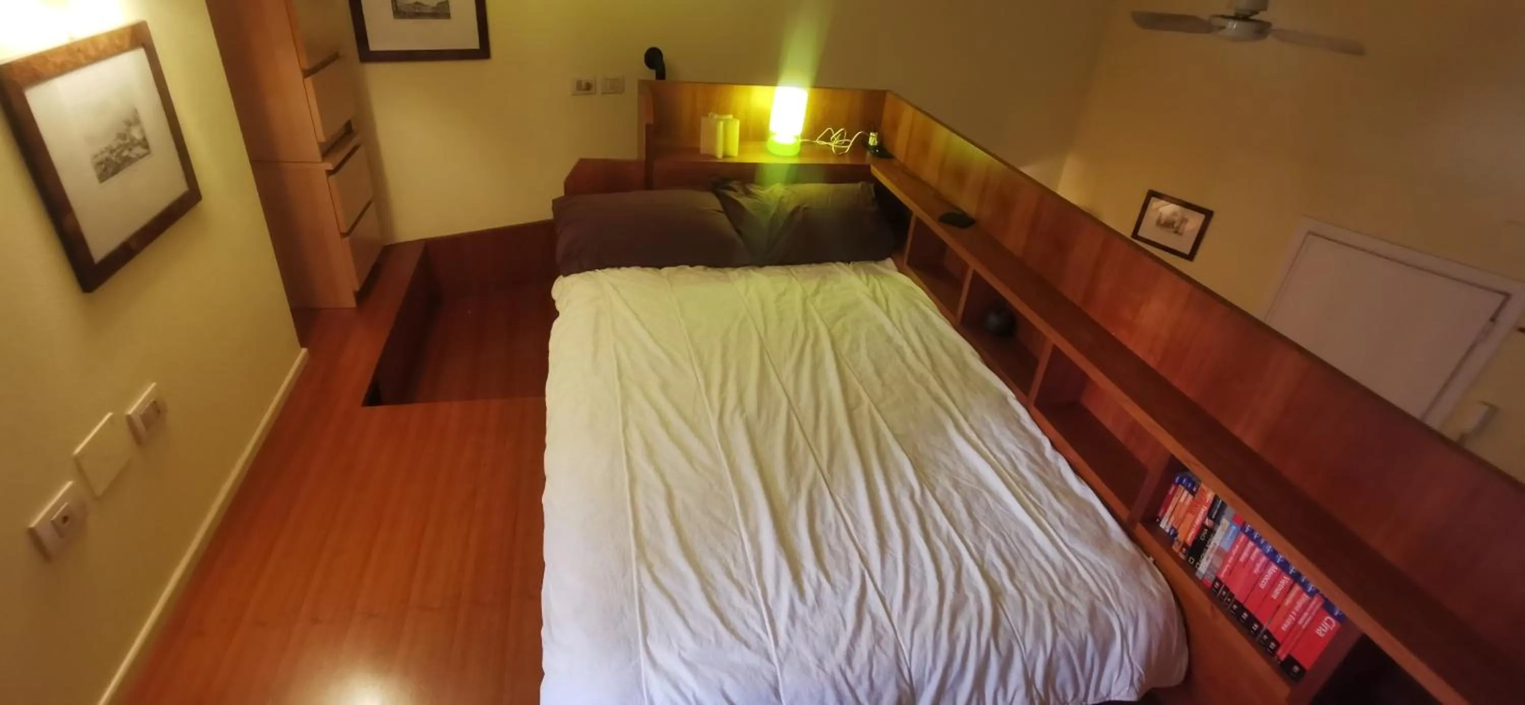 Bed in Cenacolo Apartment