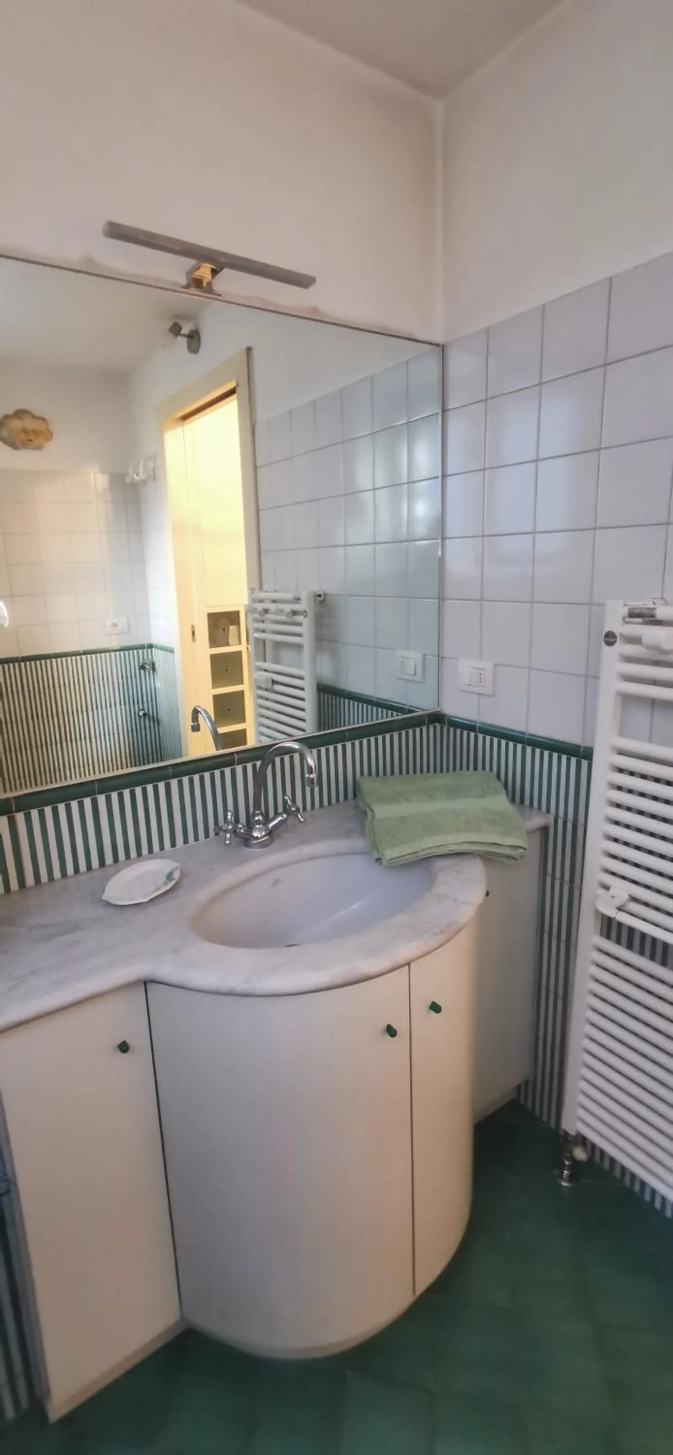 Bathroom in Cenacolo Apartment