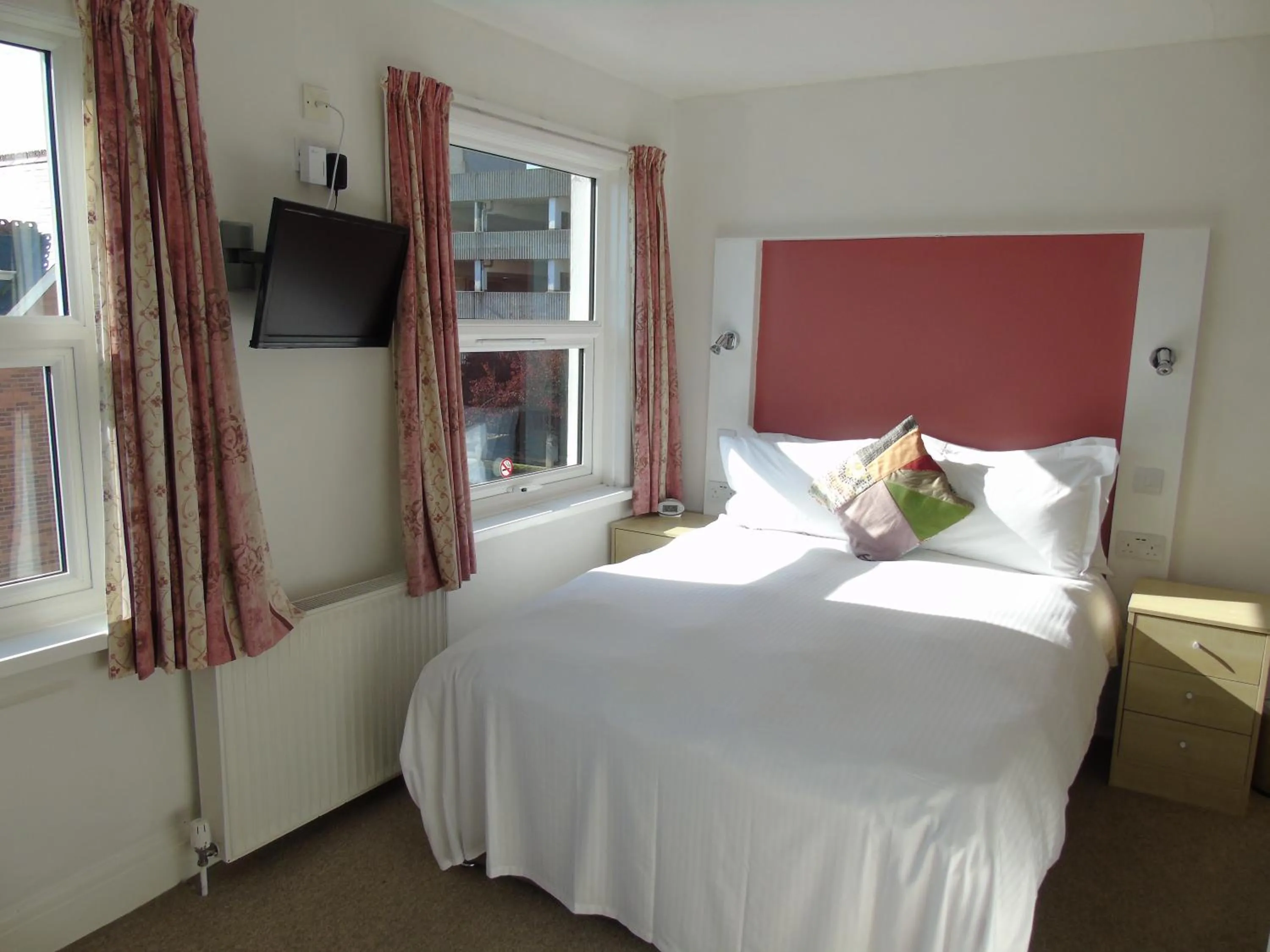 Bed in Carrington Guest House