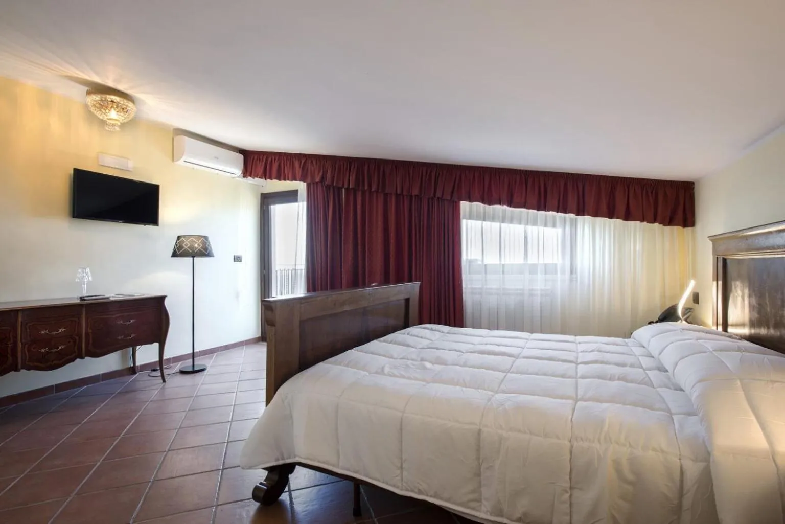 Bedroom, Bed in The Life