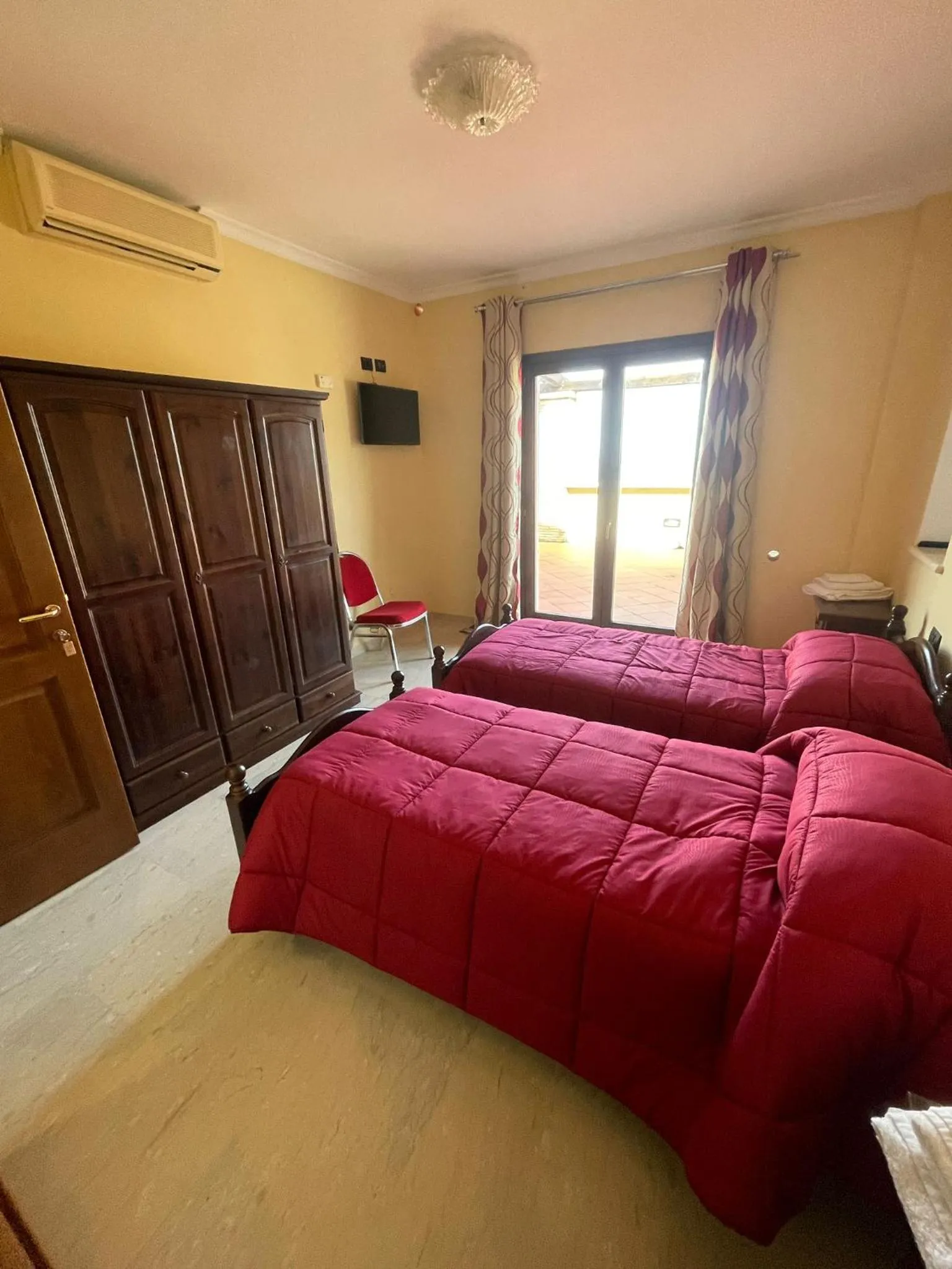 Photo of the whole room, Bed in The Life