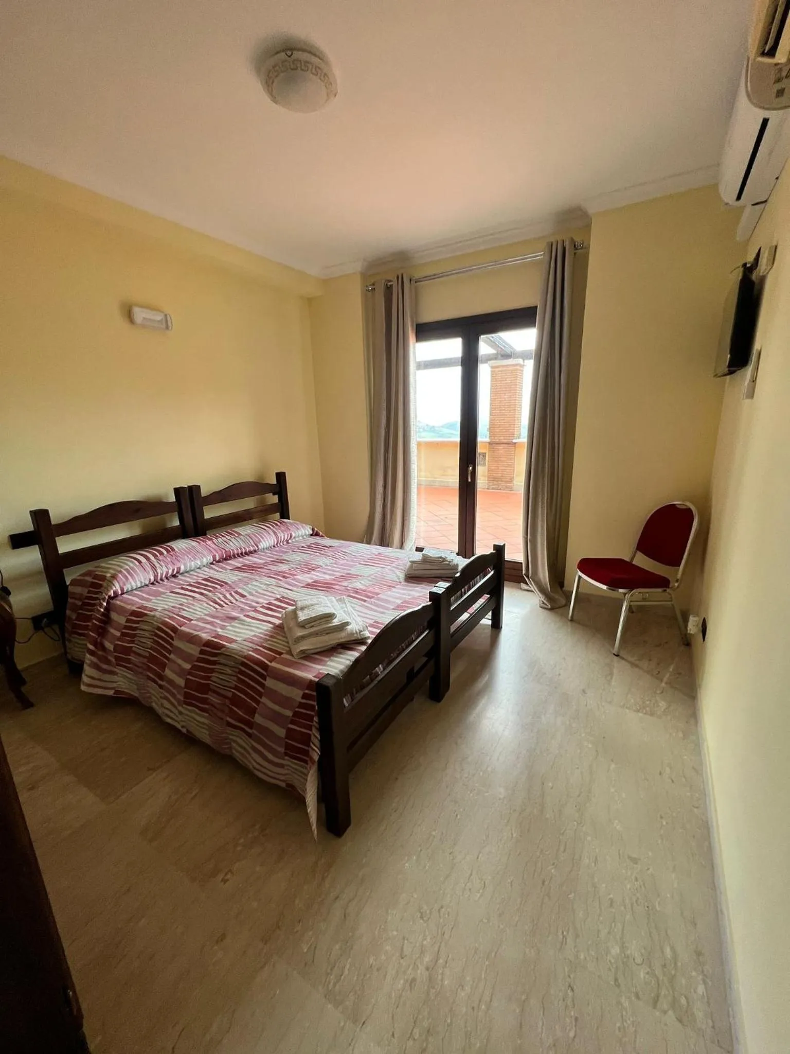 Bedroom, Bed in The Life