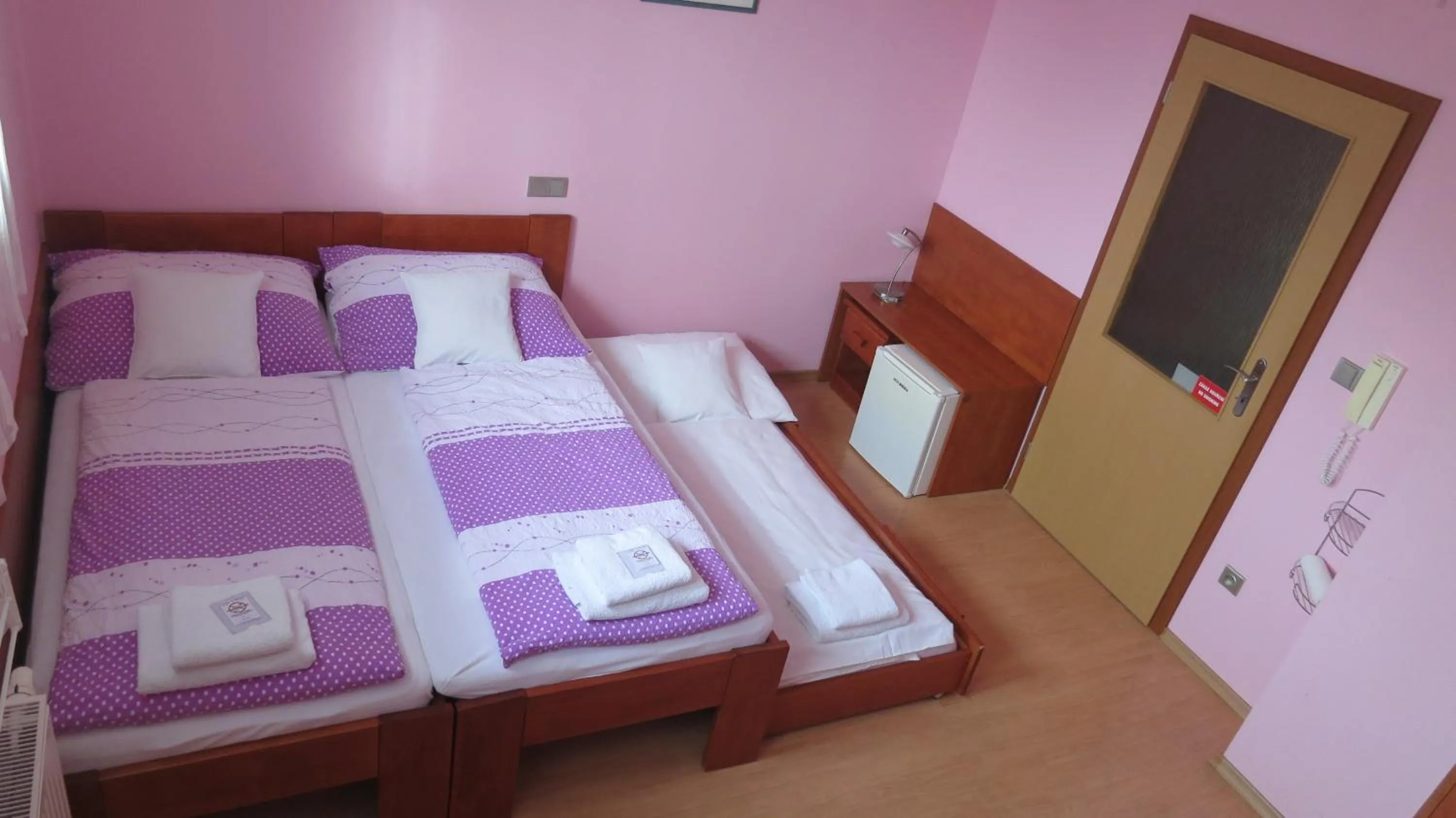 Bed in Penzion U Splavu