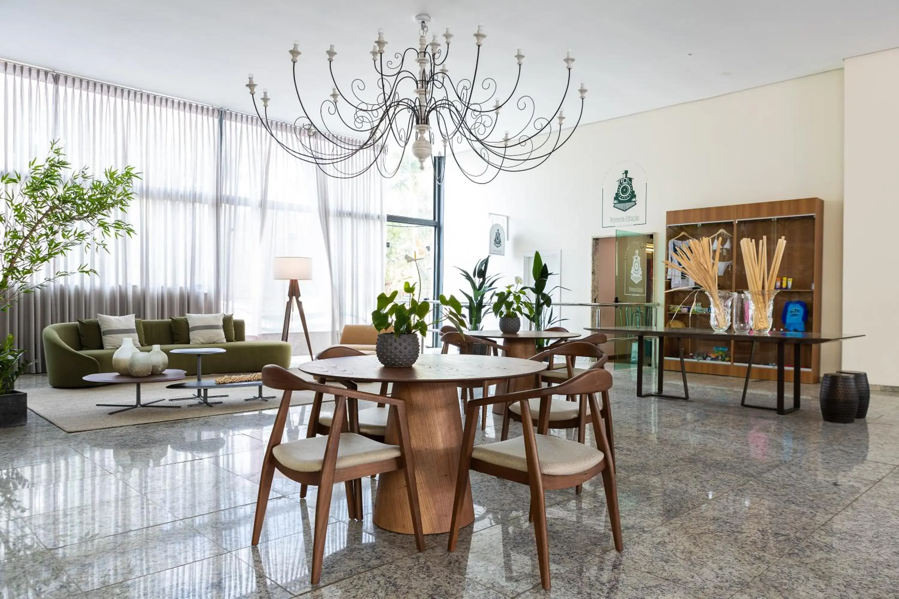 Lobby or reception in Thermas All Inclusive Resort Poços de Caldas By Nacional Inn Lobby or reception in Thermas All Inclusive Resort Poços de Caldas By Nacional Inn