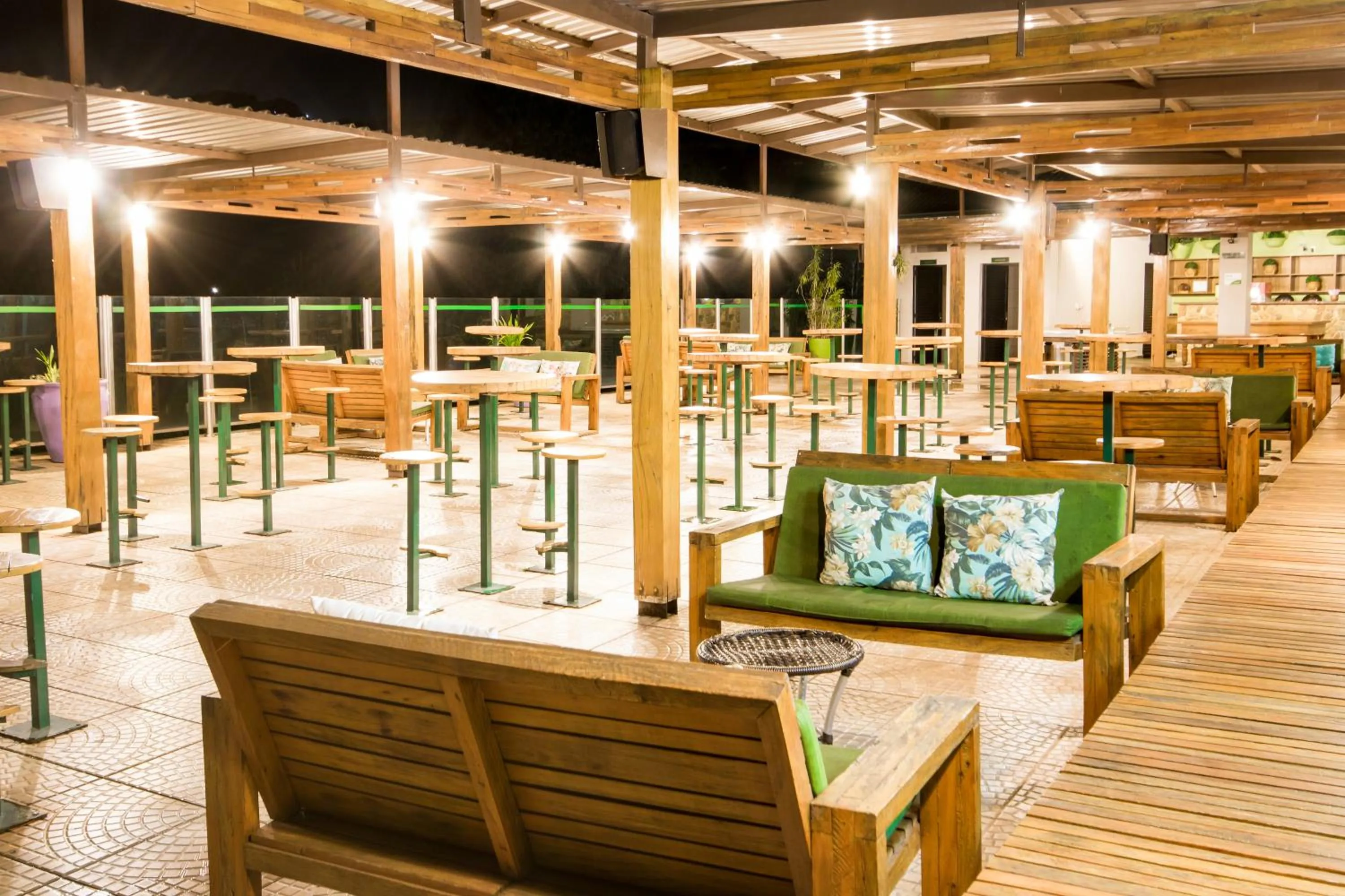 Lounge or bar in Thermas All Inclusive Resort Poços de Caldas By Nacional Inn