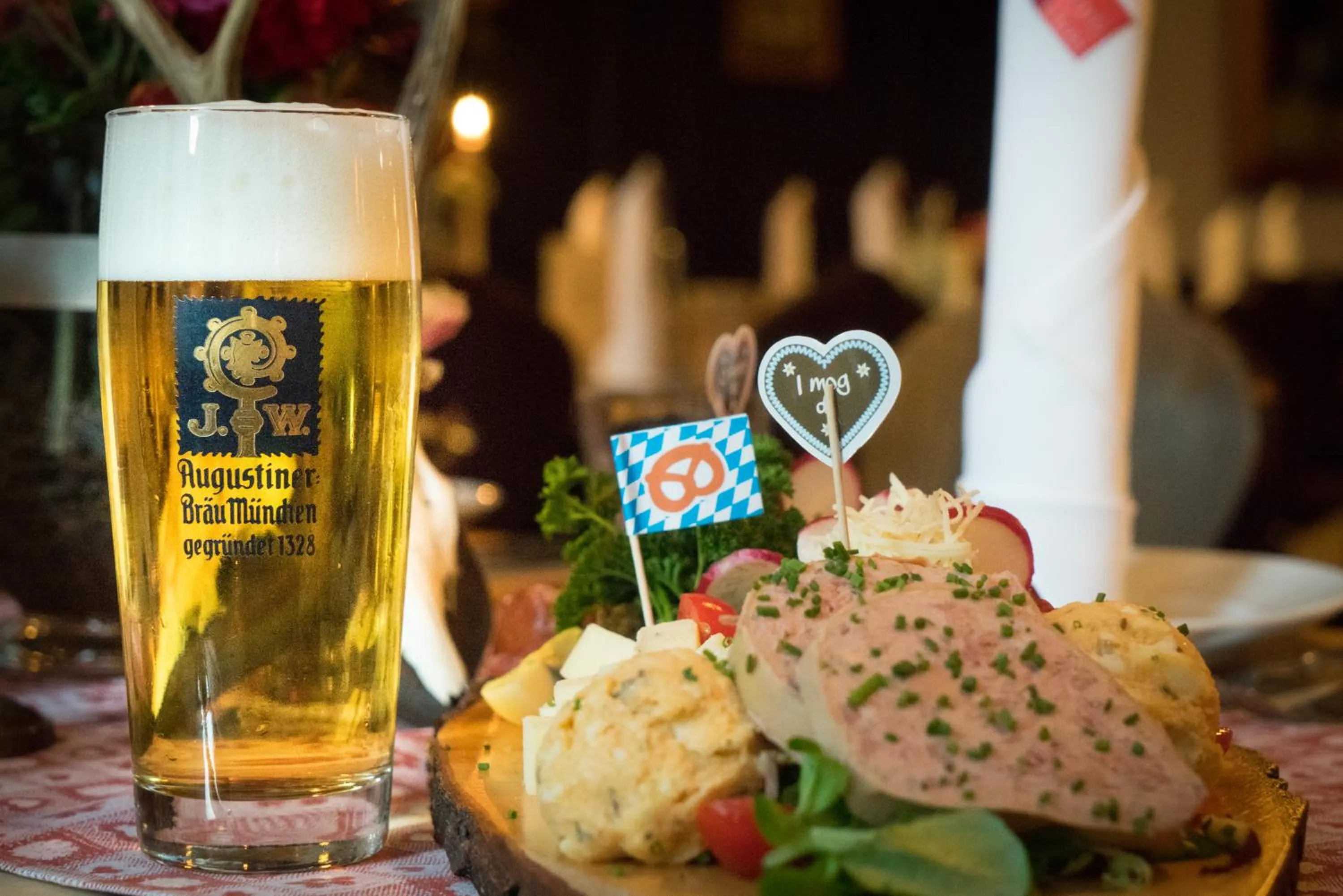 Restaurant/places to eat in Hotel Engel - Lindauer Bier und Weinstube