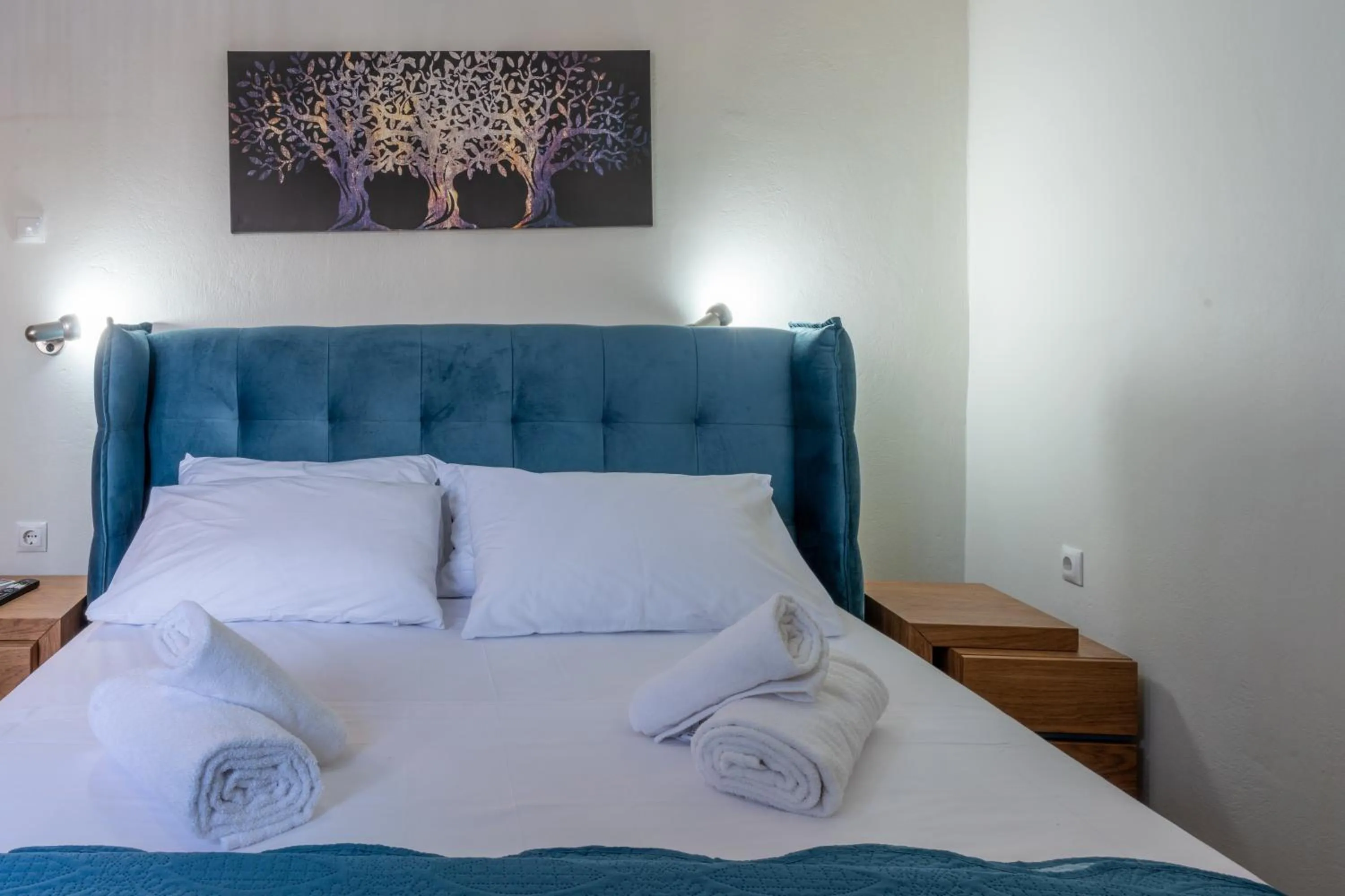 Bed in Luxury apartment next the citadel of Tsakas