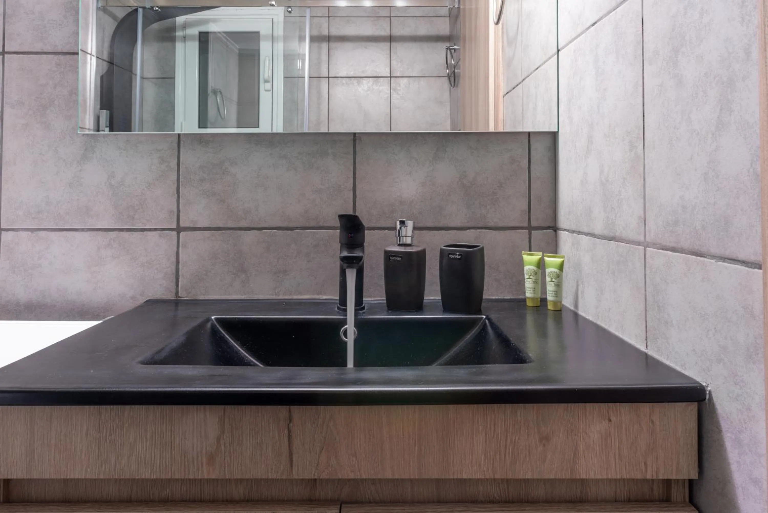 Luxury apartment next the citadel of Tsakas